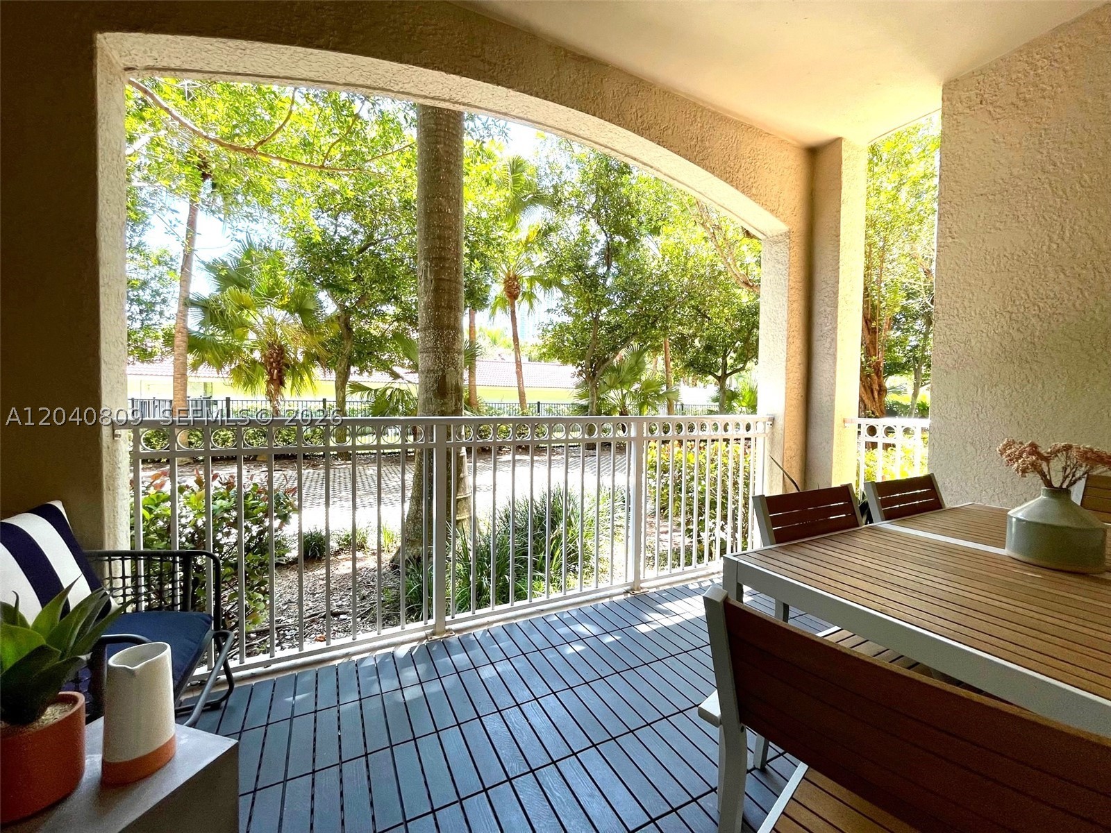 3001 NE 185th St #123, Aventura FL 33180