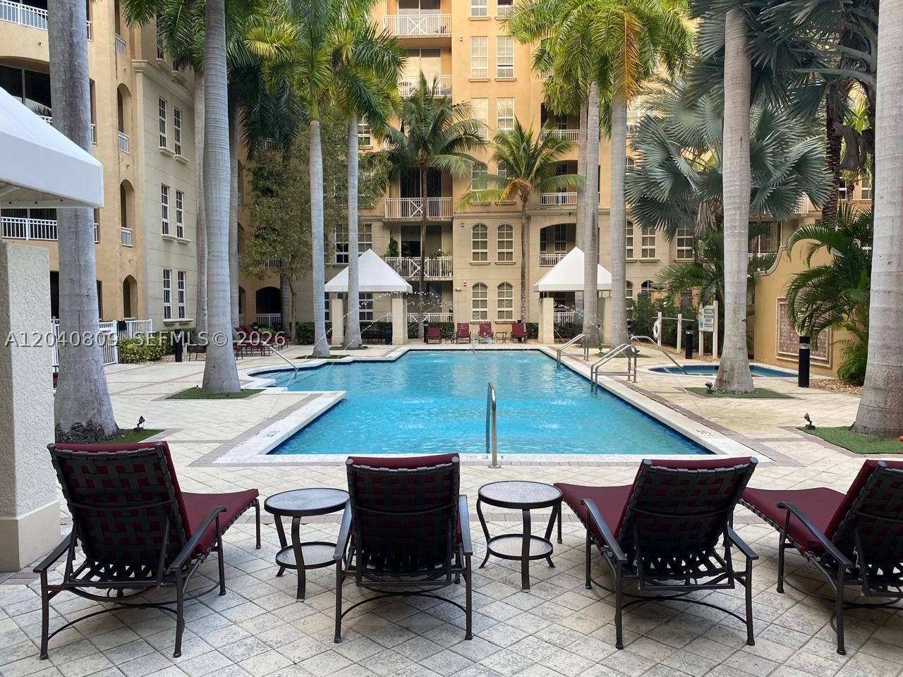 3001 NE 185th St #123, Aventura FL 33180
