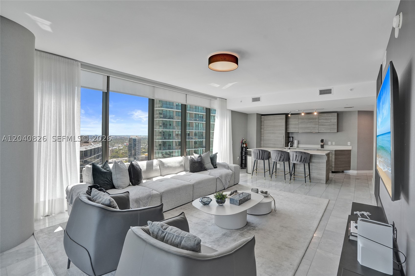 650 NE 32nd St #3901, Miami FL 33137