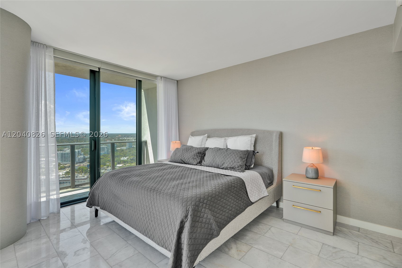 650 NE 32nd St #3901, Miami FL 33137
