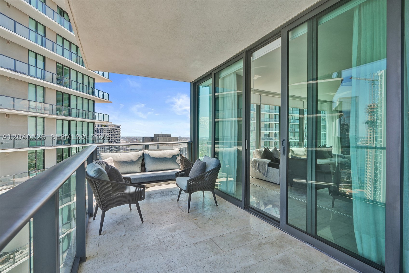 650 NE 32nd St #3901, Miami FL 33137