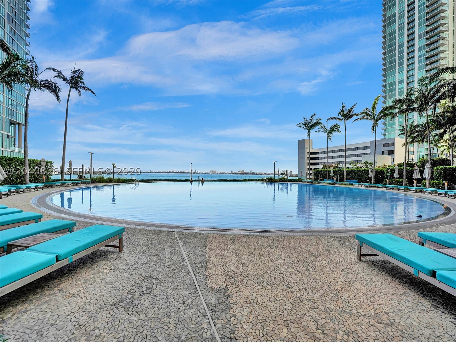 650 NE 32nd St #3901, Miami FL 33137