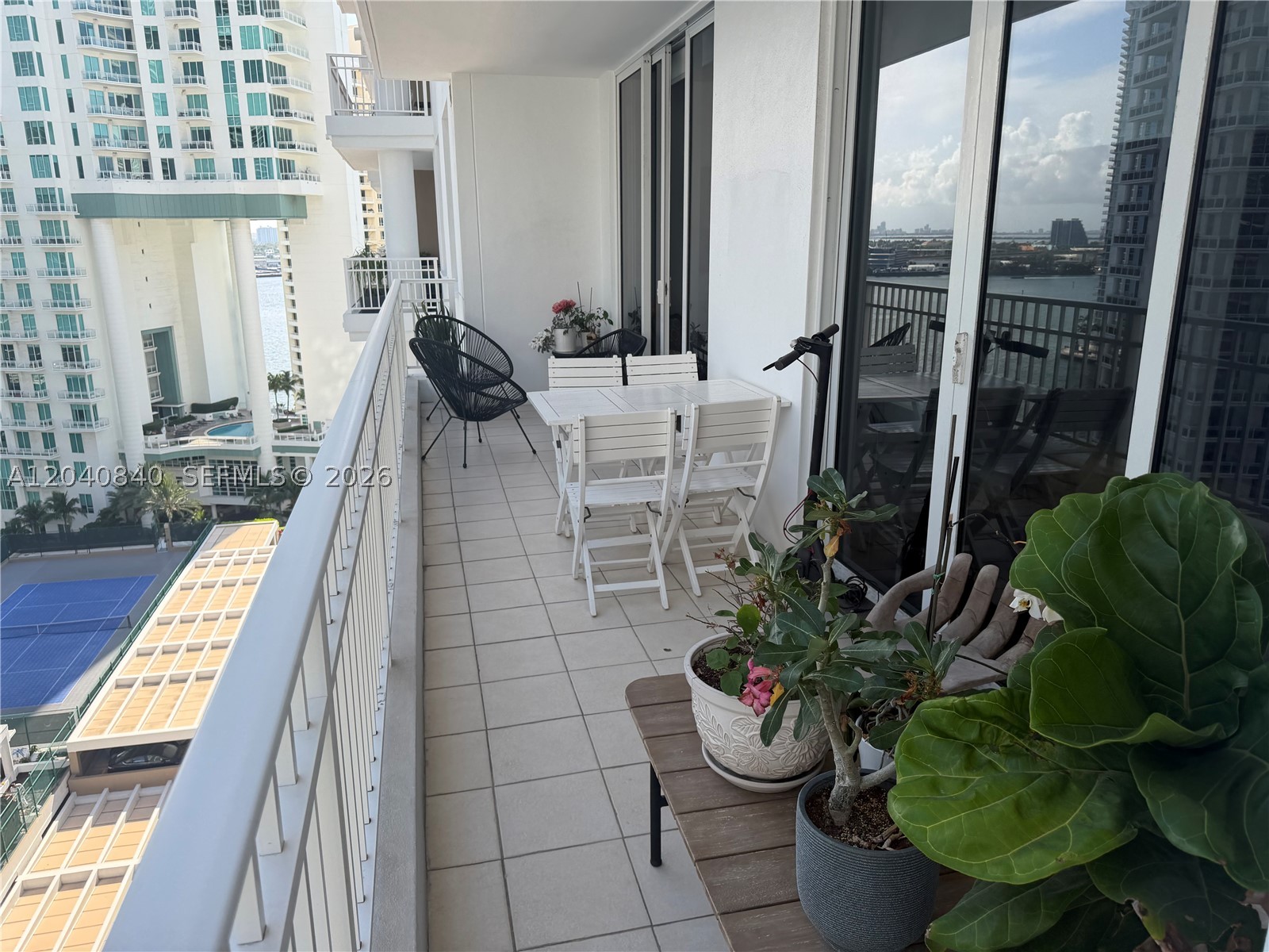 801 Brickell Key Blvd #1704, Miami FL 33131