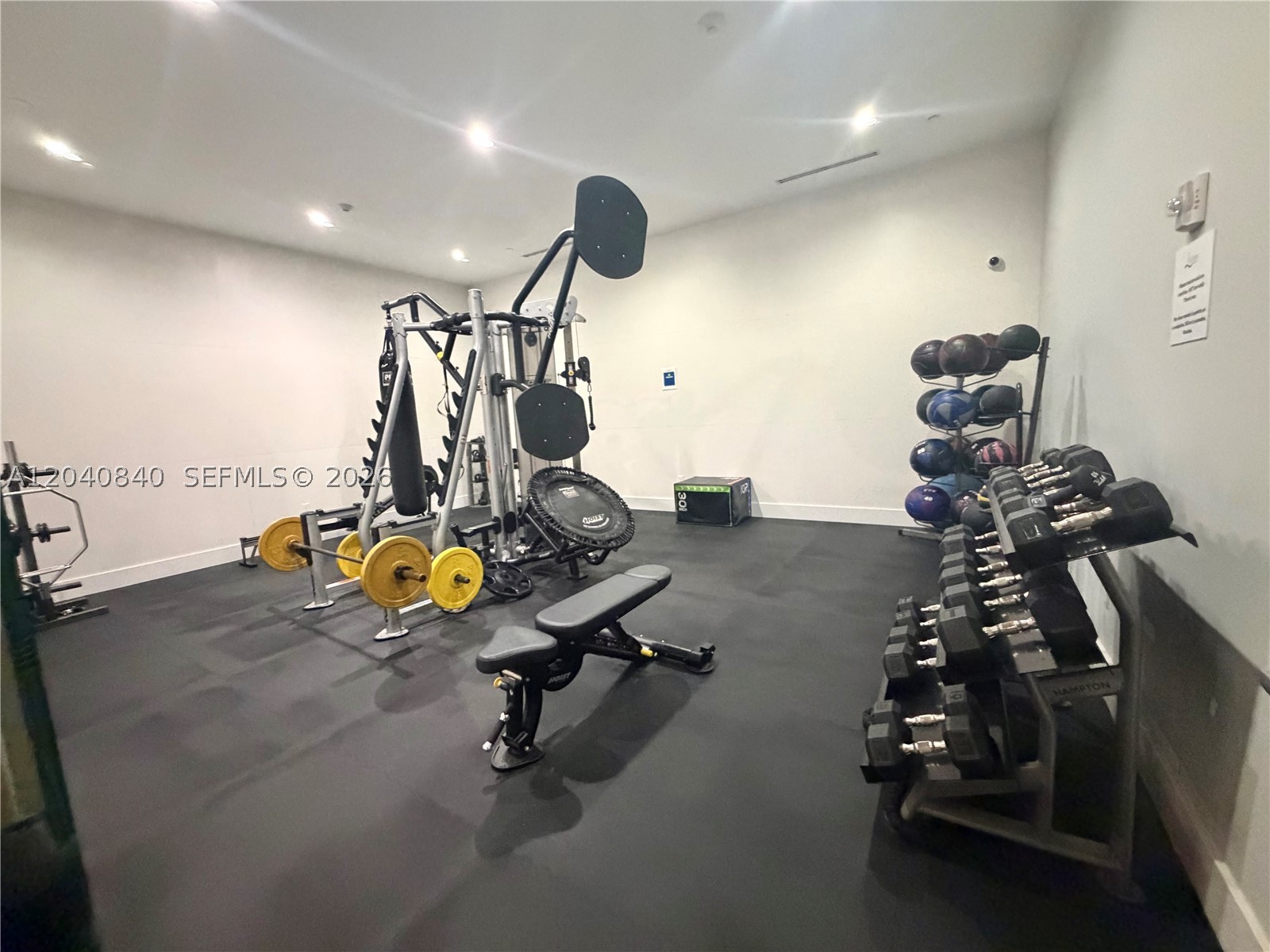 801 Brickell Key Blvd #1704, Miami FL 33131