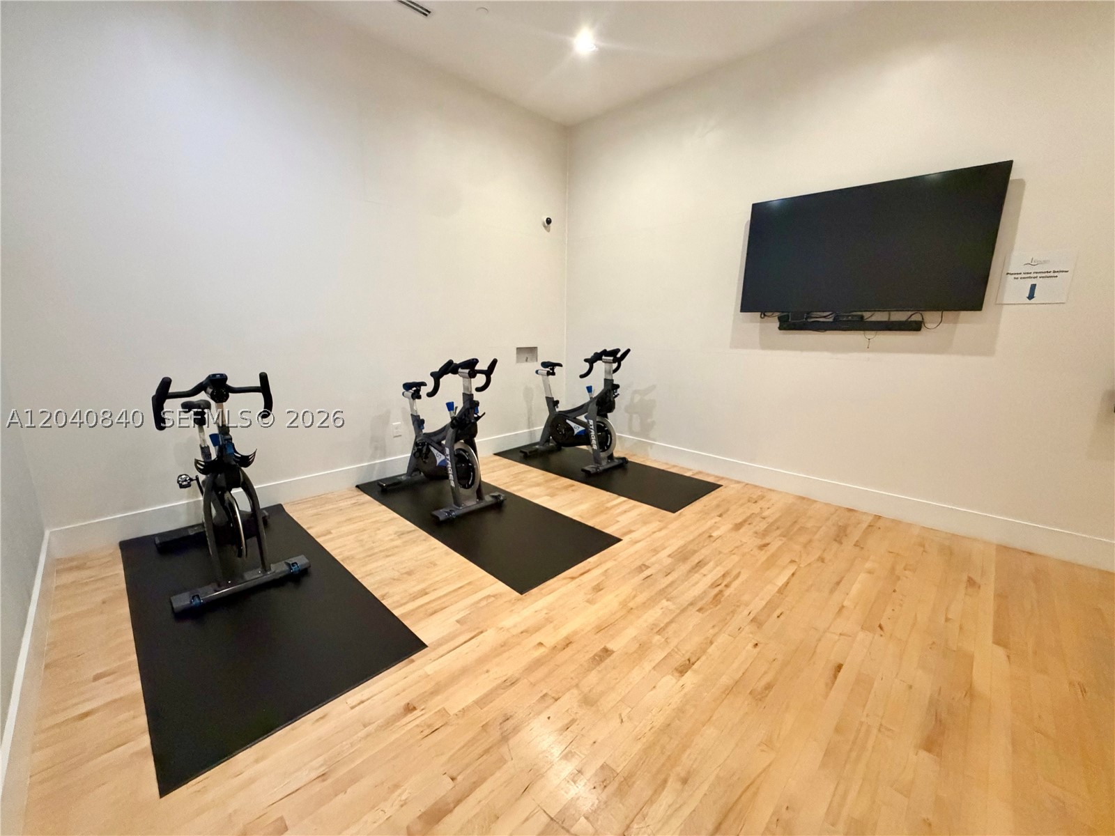 801 Brickell Key Blvd #1704, Miami FL 33131