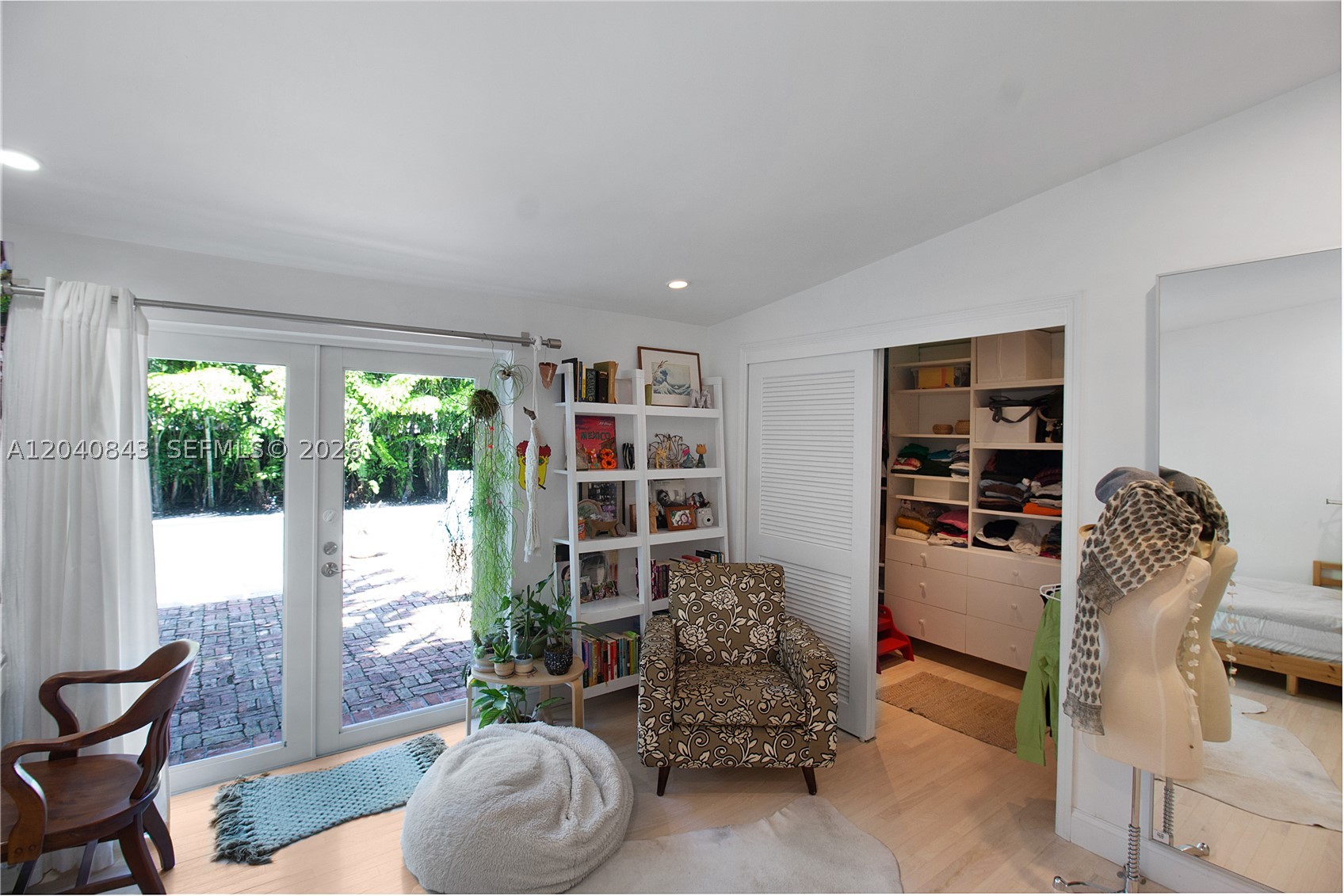 7420 SW 53rd Pl, Miami FL 33143