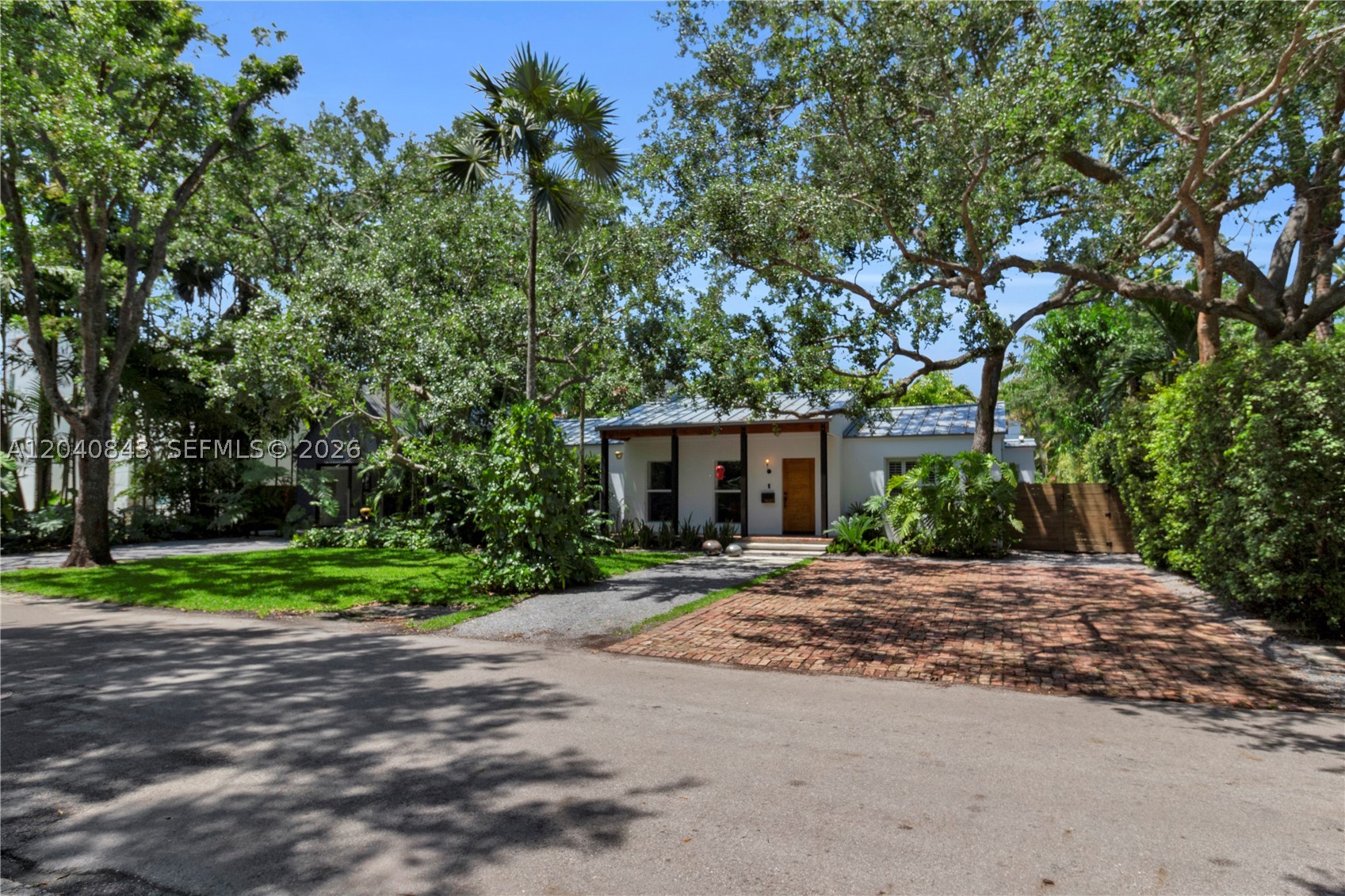 7420 SW 53rd Pl, Miami FL 33143