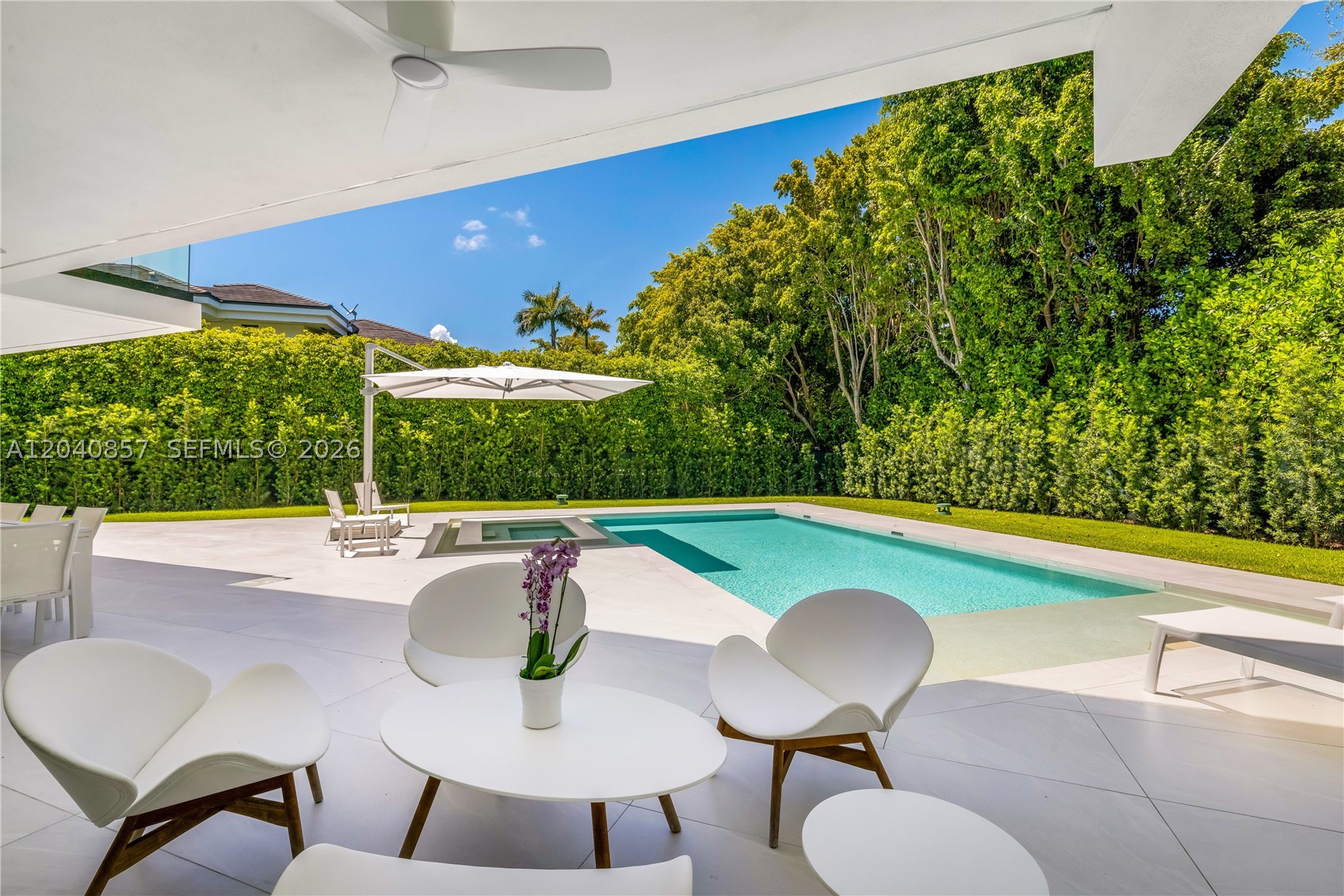 7180 E Lago Dr, Coral Gables FL 33143