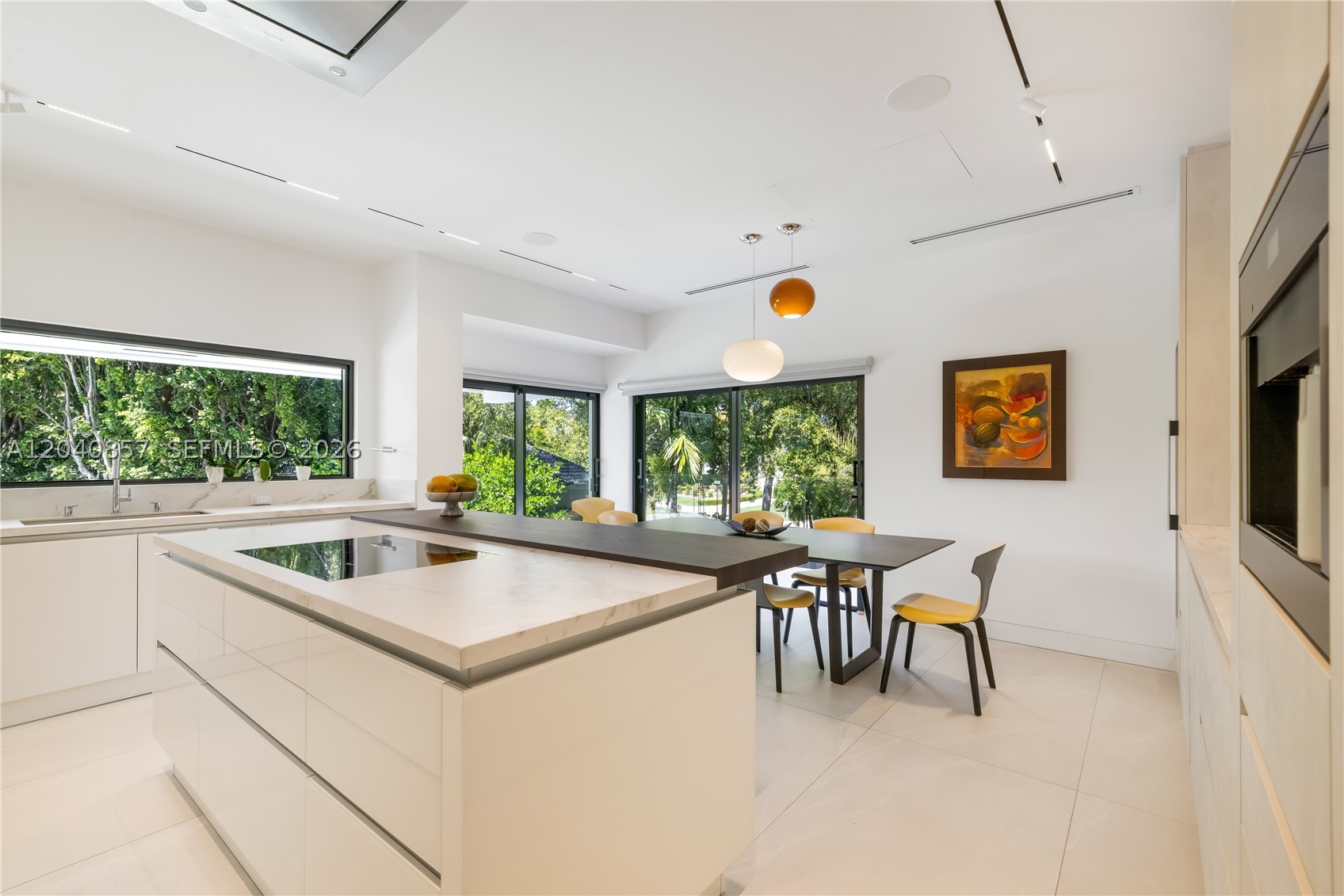 7180 E Lago Dr, Coral Gables FL 33143