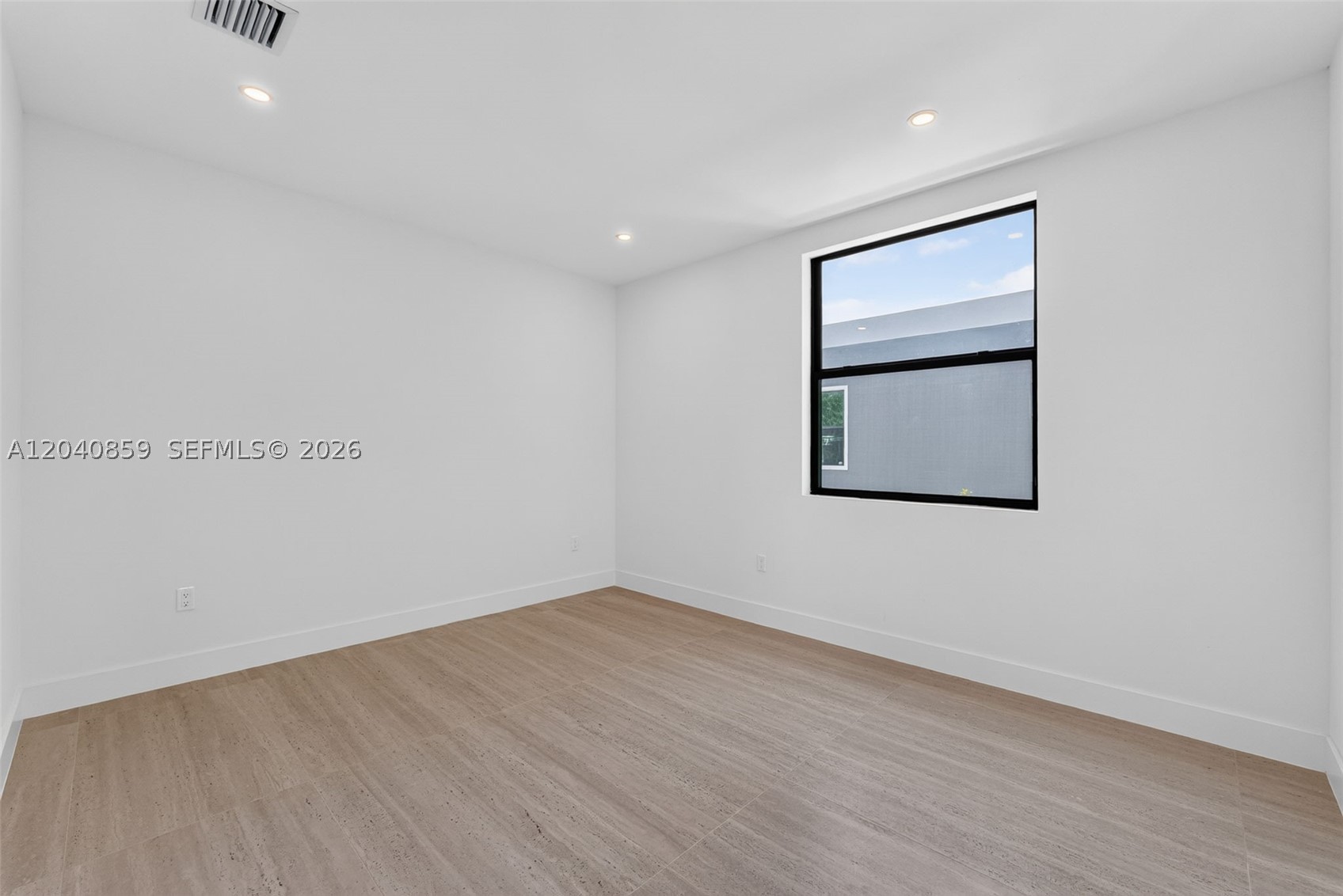 2240 SW 13th St, Miami FL 33145