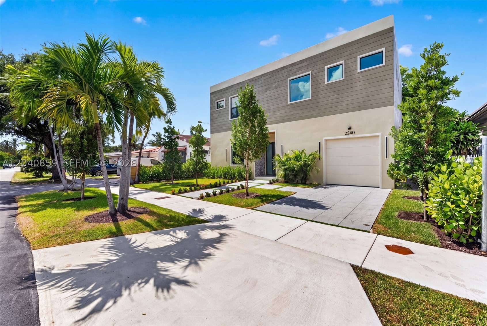 2240 SW 13th St, Miami FL 33145