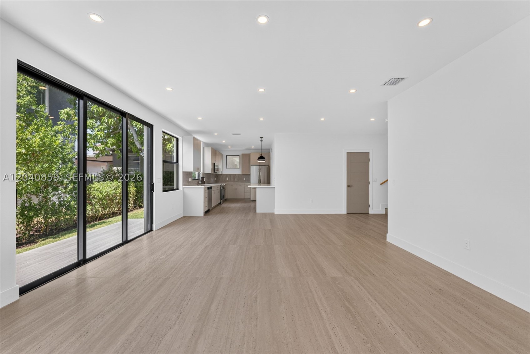 2240 SW 13th St, Miami FL 33145