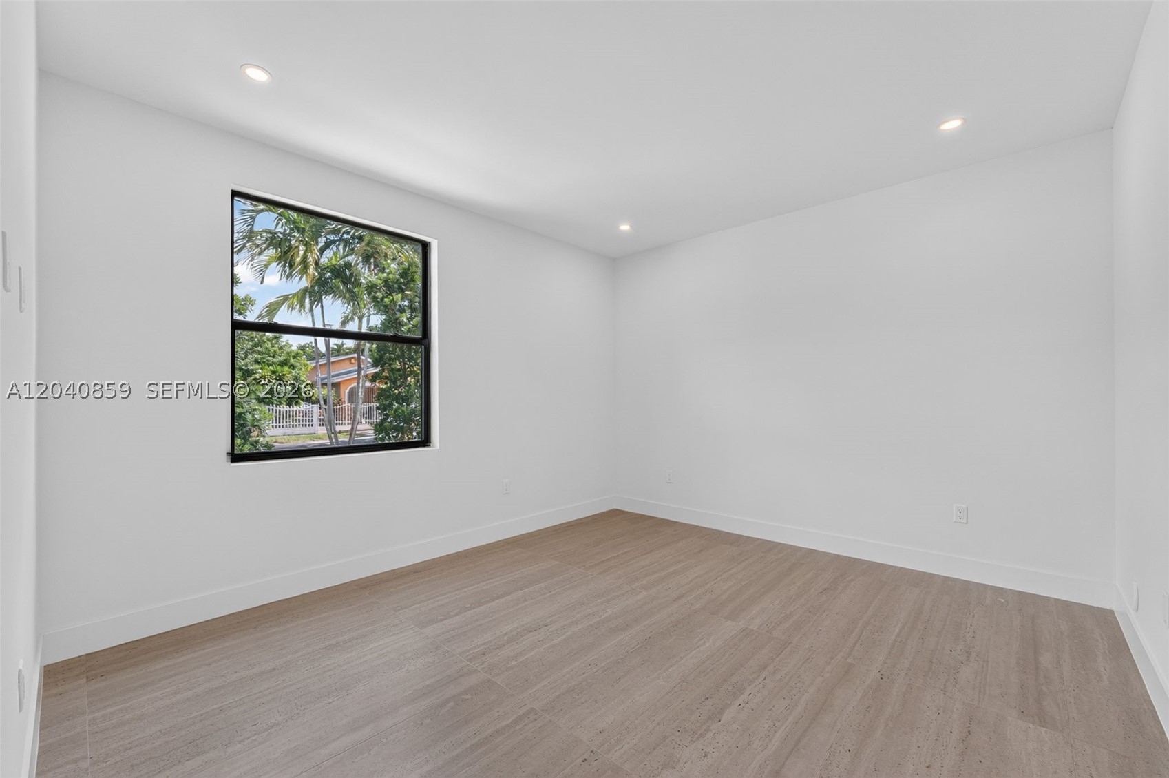 2240 SW 13th St, Miami FL 33145