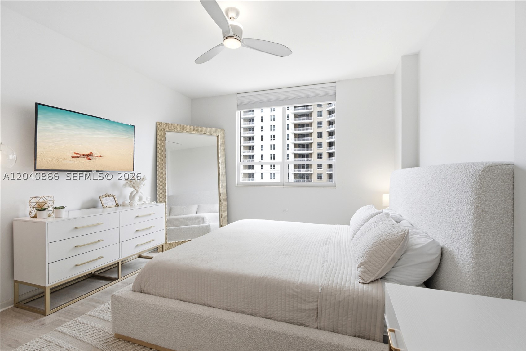 801 Brickell Key Blvd #707, Miami FL 33131