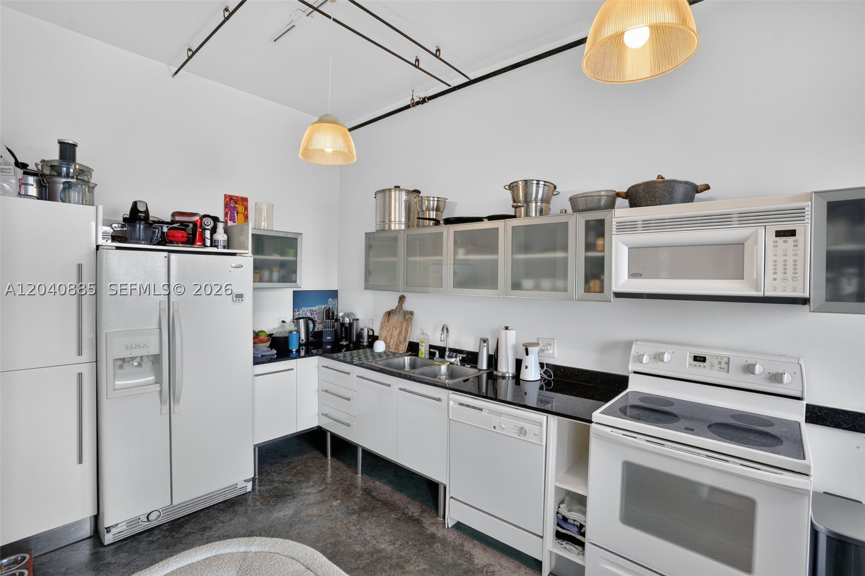 10 SW South River Dr #1005, Miami FL 33130