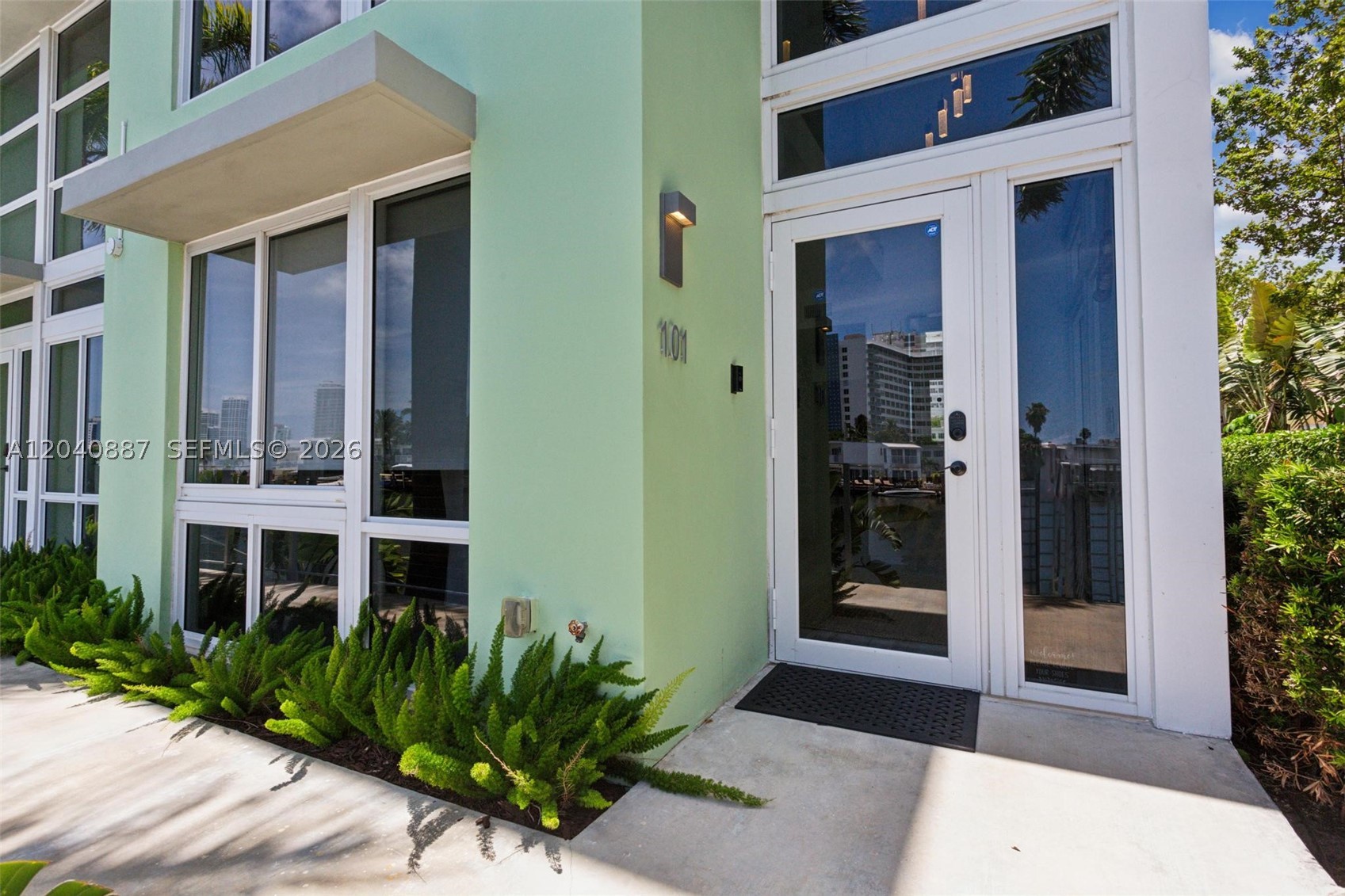 101 N Shore Dr #101, Miami Beach FL 33141