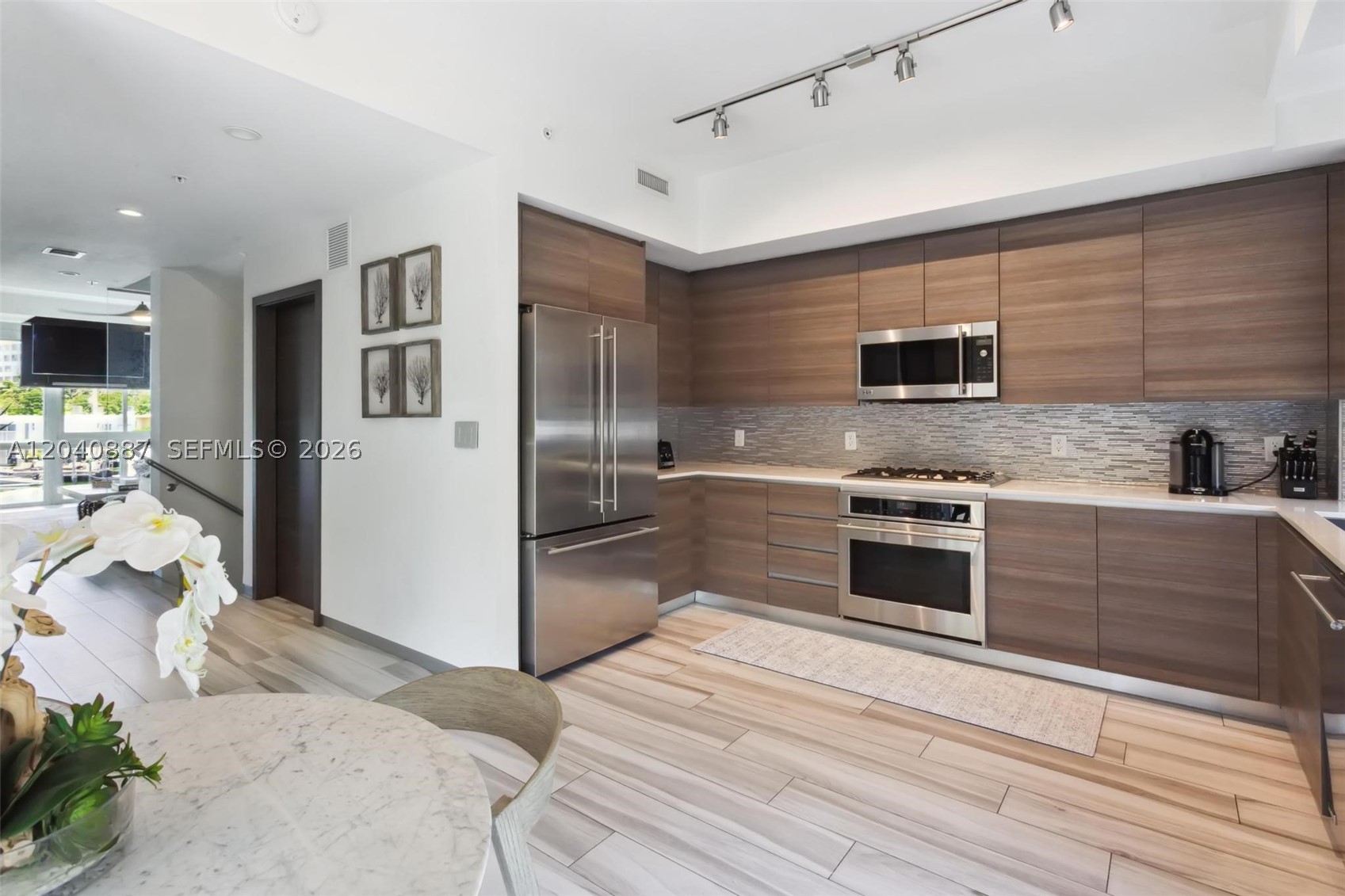 101 N Shore Dr #101, Miami Beach FL 33141