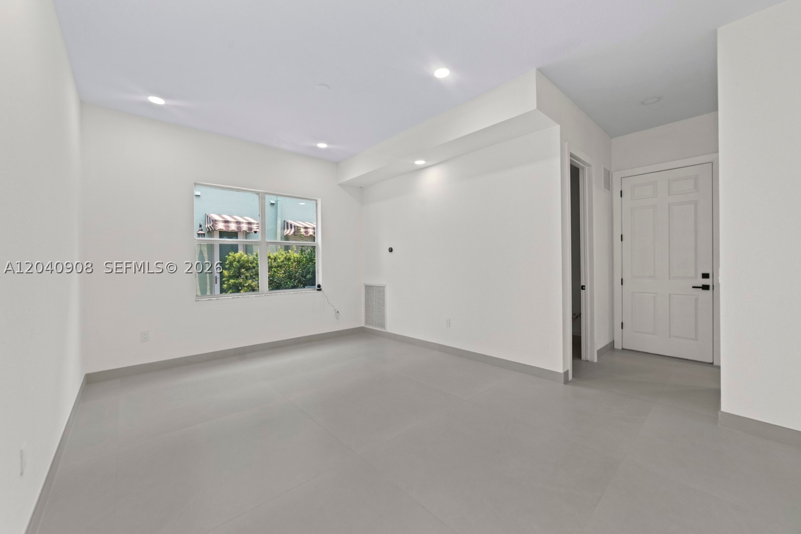 3040 SW 44th Ct, Dania Beach FL 33312