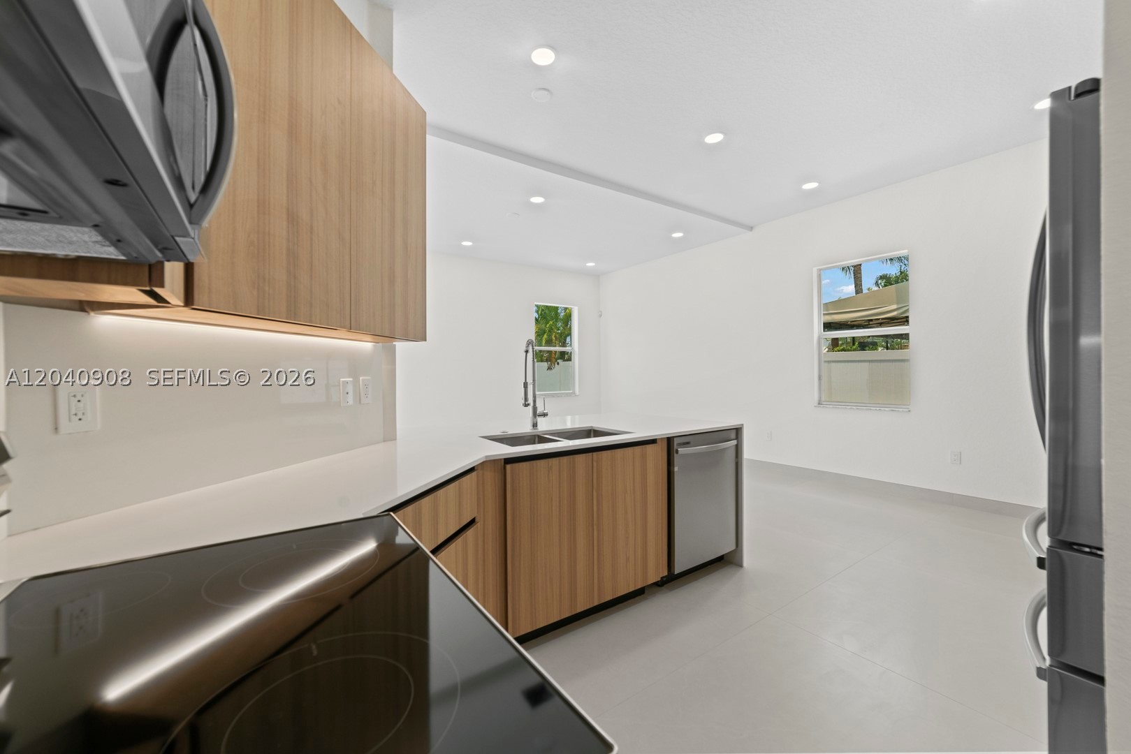 3040 SW 44th Ct, Dania Beach FL 33312