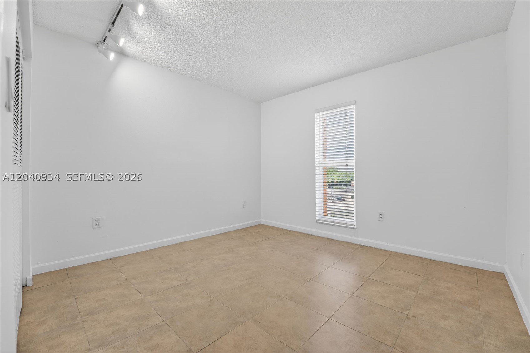 6780 W 2nd Ct #316, Hialeah FL 33012