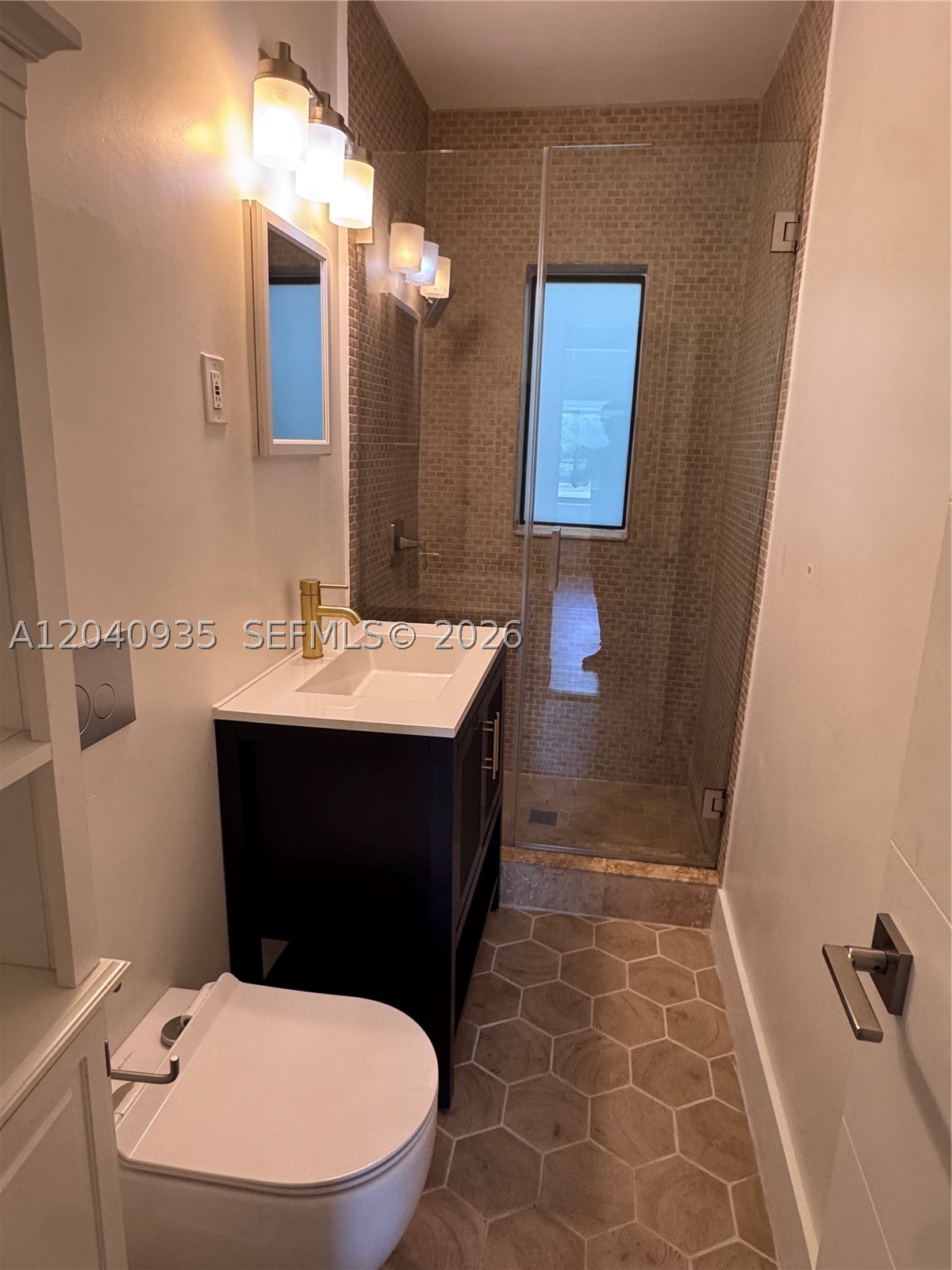 375 SW 32nd Rd, Miami FL 33129