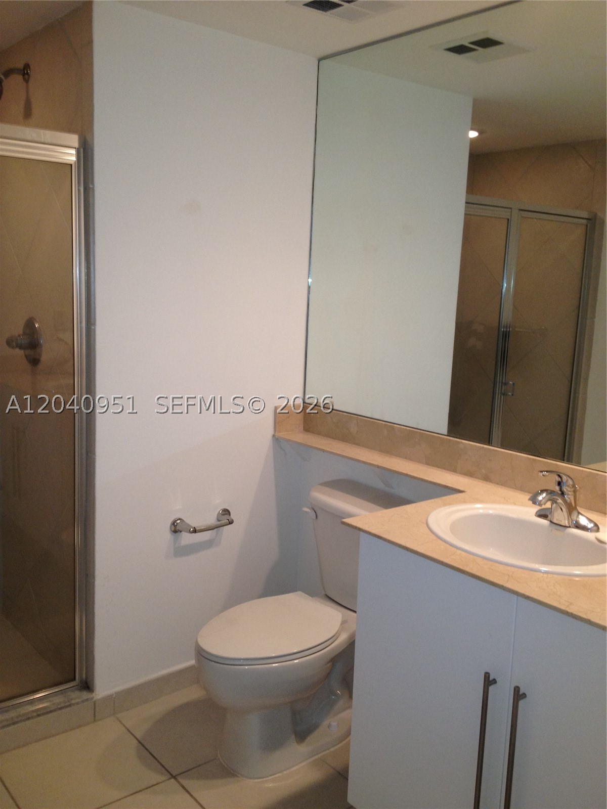 325 S Biscayne Blvd #1414, Miami FL 33131