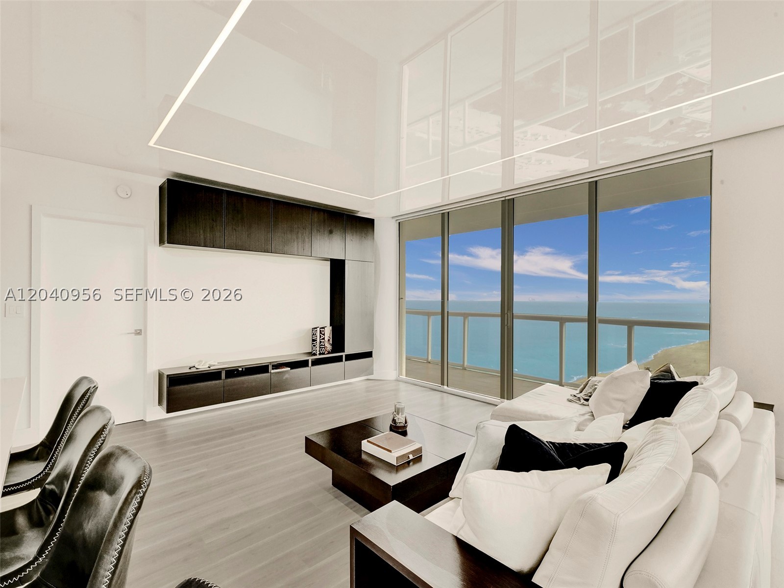 6365 Collins Ave #2407, Miami Beach FL 33141