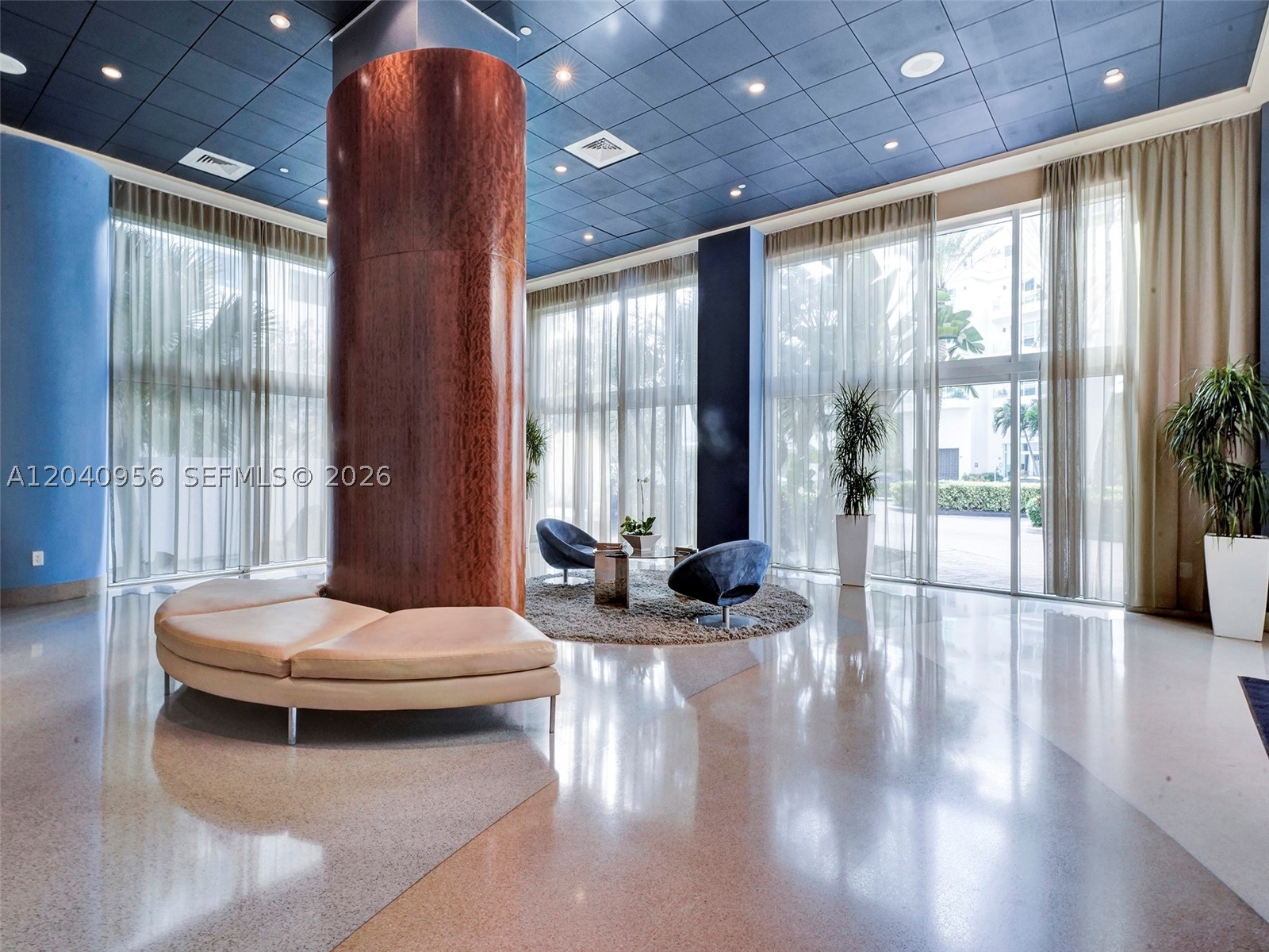 6365 Collins Ave #2407, Miami Beach FL 33141