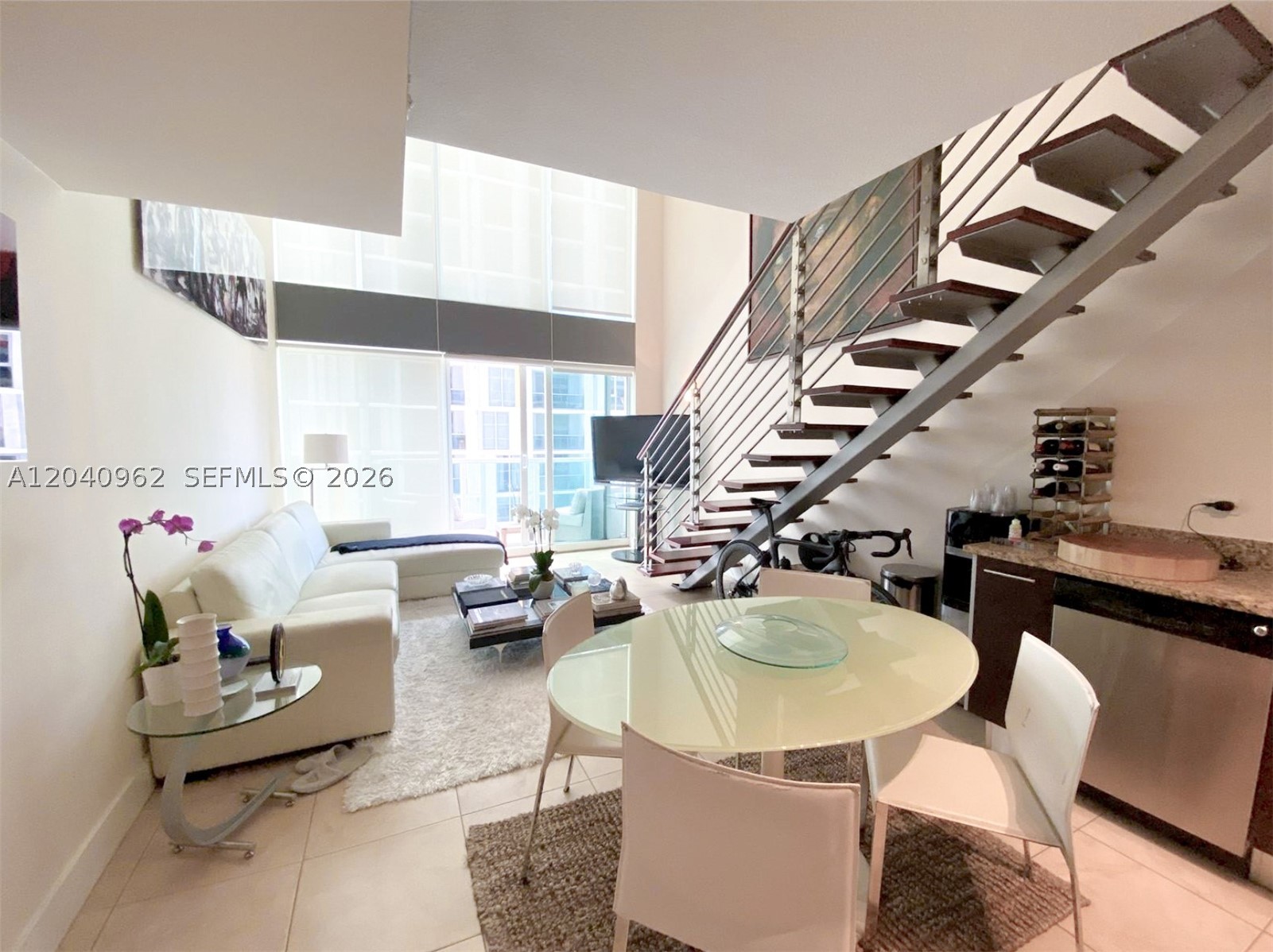 41 SE 5th St #1006, Miami FL 33131