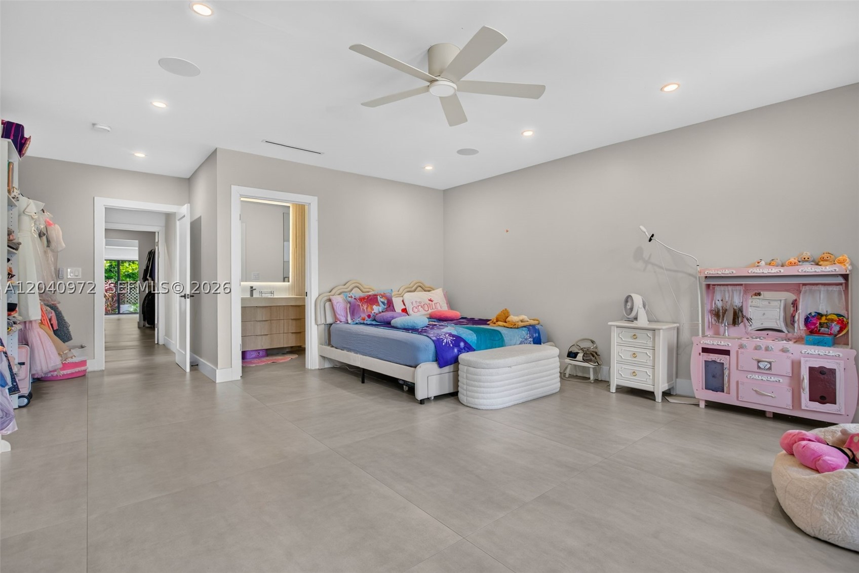 645 NE 53rd St, Miami FL 33137