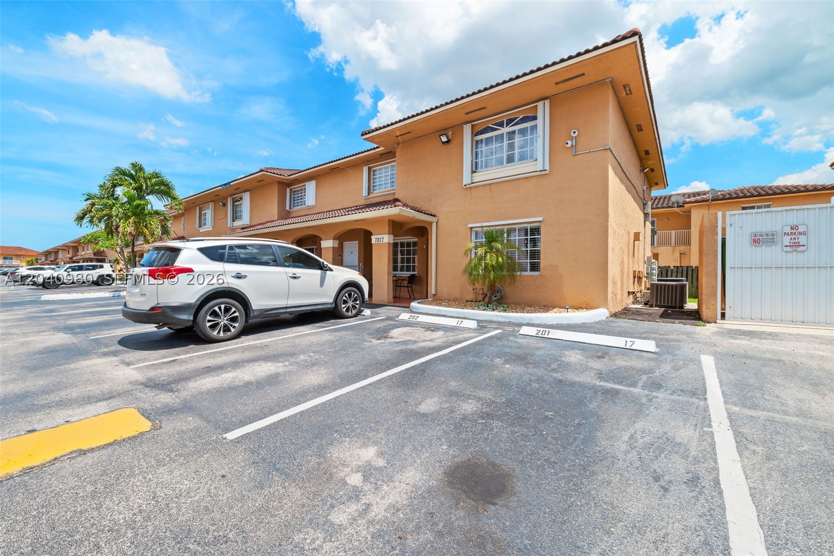 7817 W 36th Ave #101, Hialeah FL 33018
