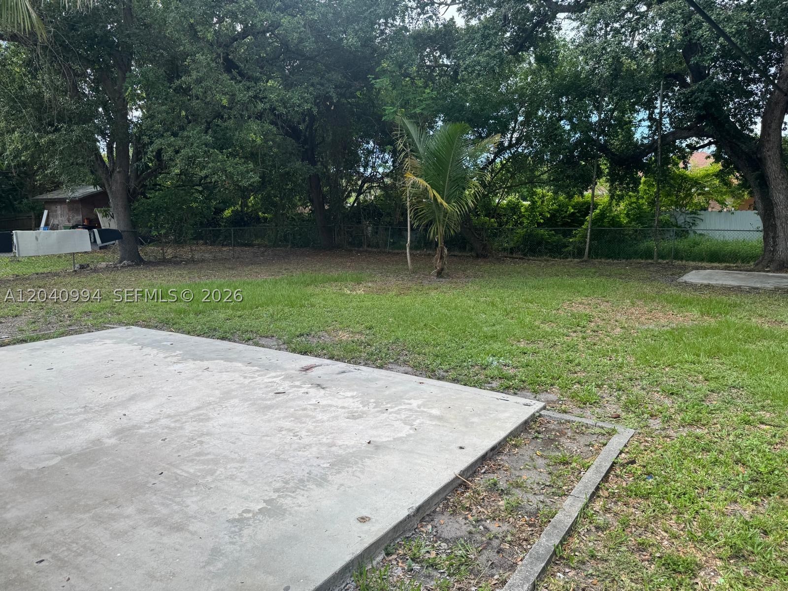 820 NE 141st St, North Miami FL 33161