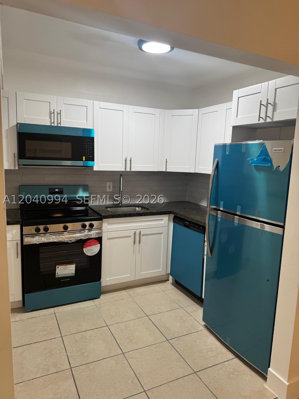 820 NE 141st St, North Miami FL 33161