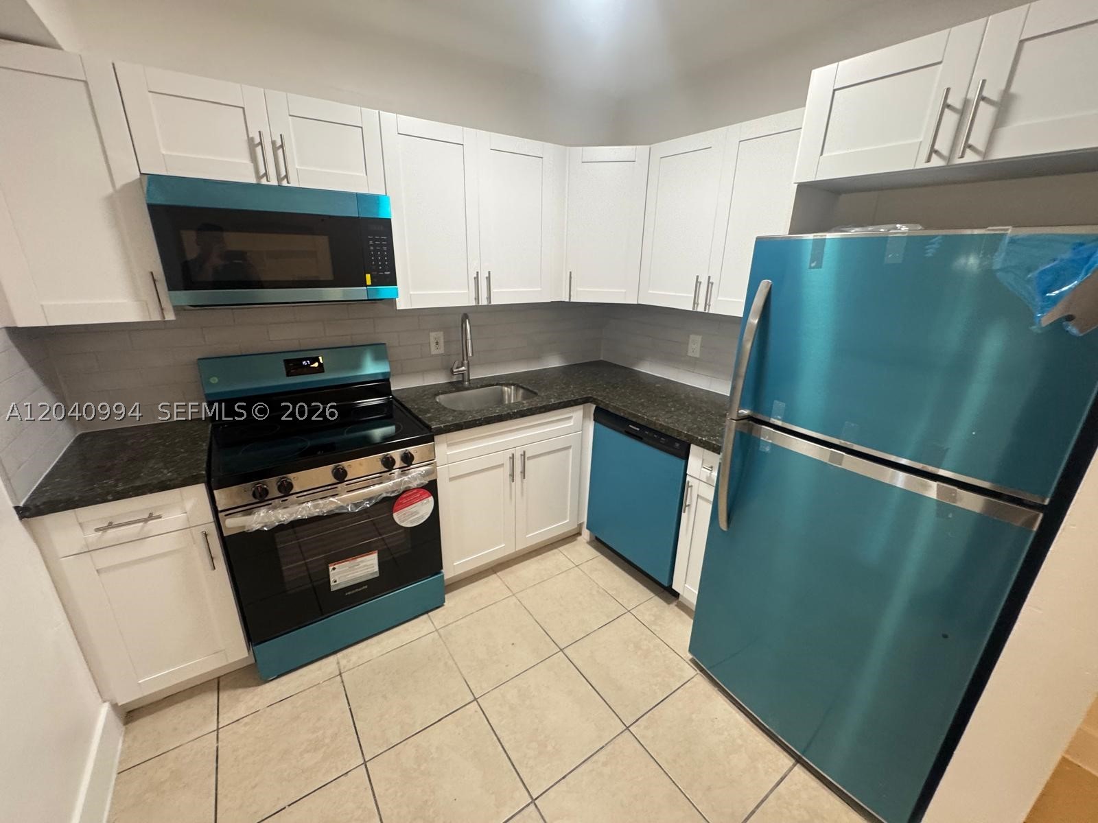820 NE 141st St, North Miami FL 33161