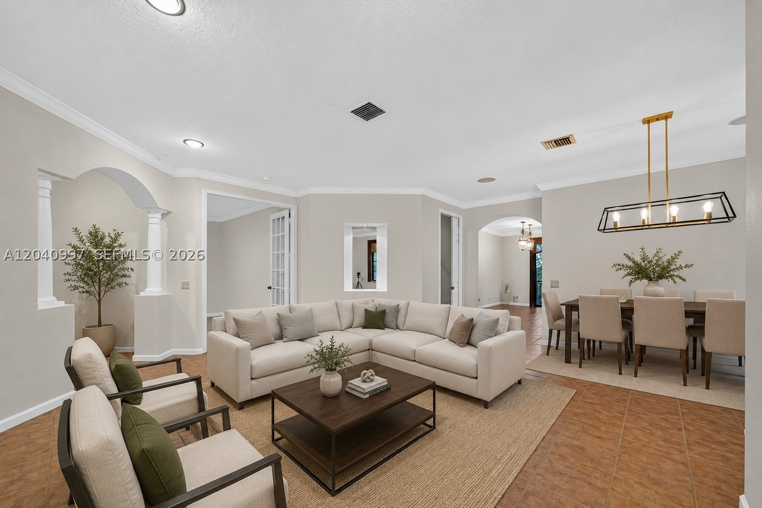 2767 Kinsington Cir #8-4, Weston FL 33332