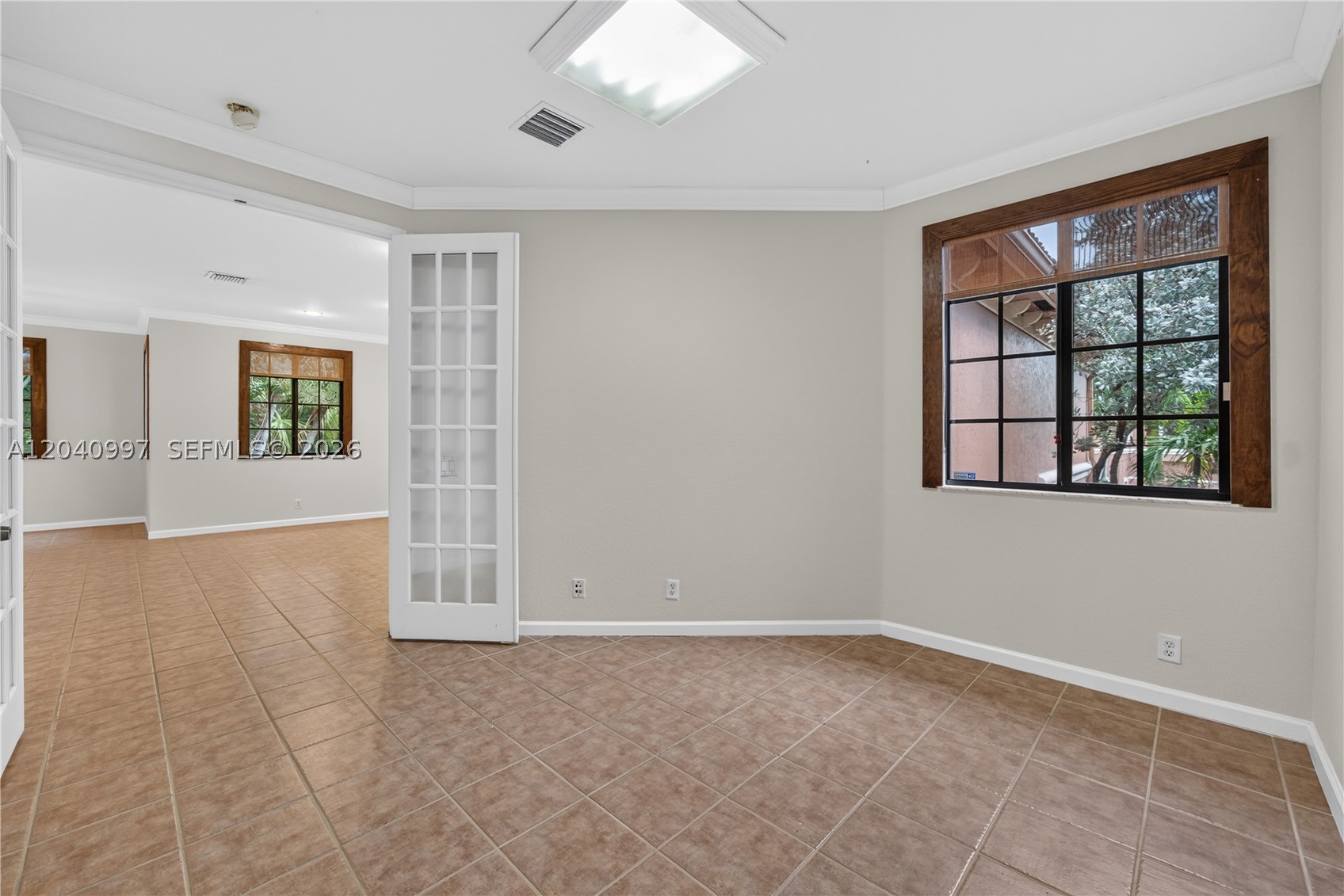 2767 Kinsington Cir #8-4, Weston FL 33332