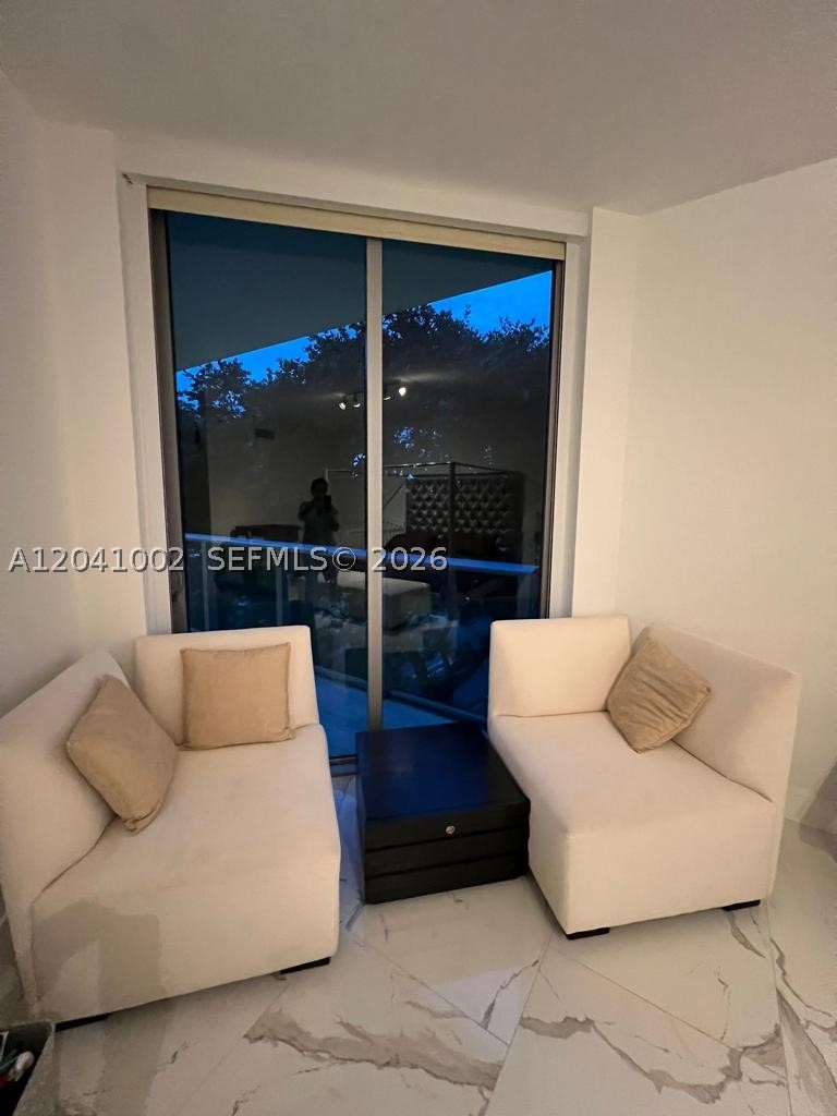 17301 Biscayne Blvd #206, North Miami Beach FL 33160