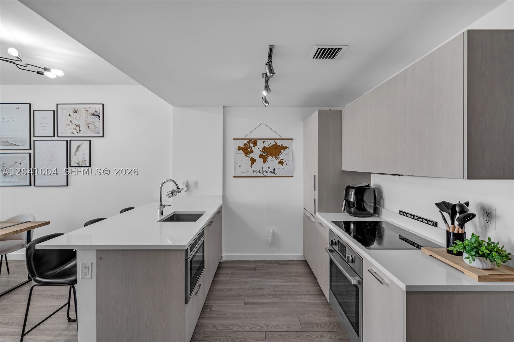 501 NE 31st St #3704, Miami FL 33137