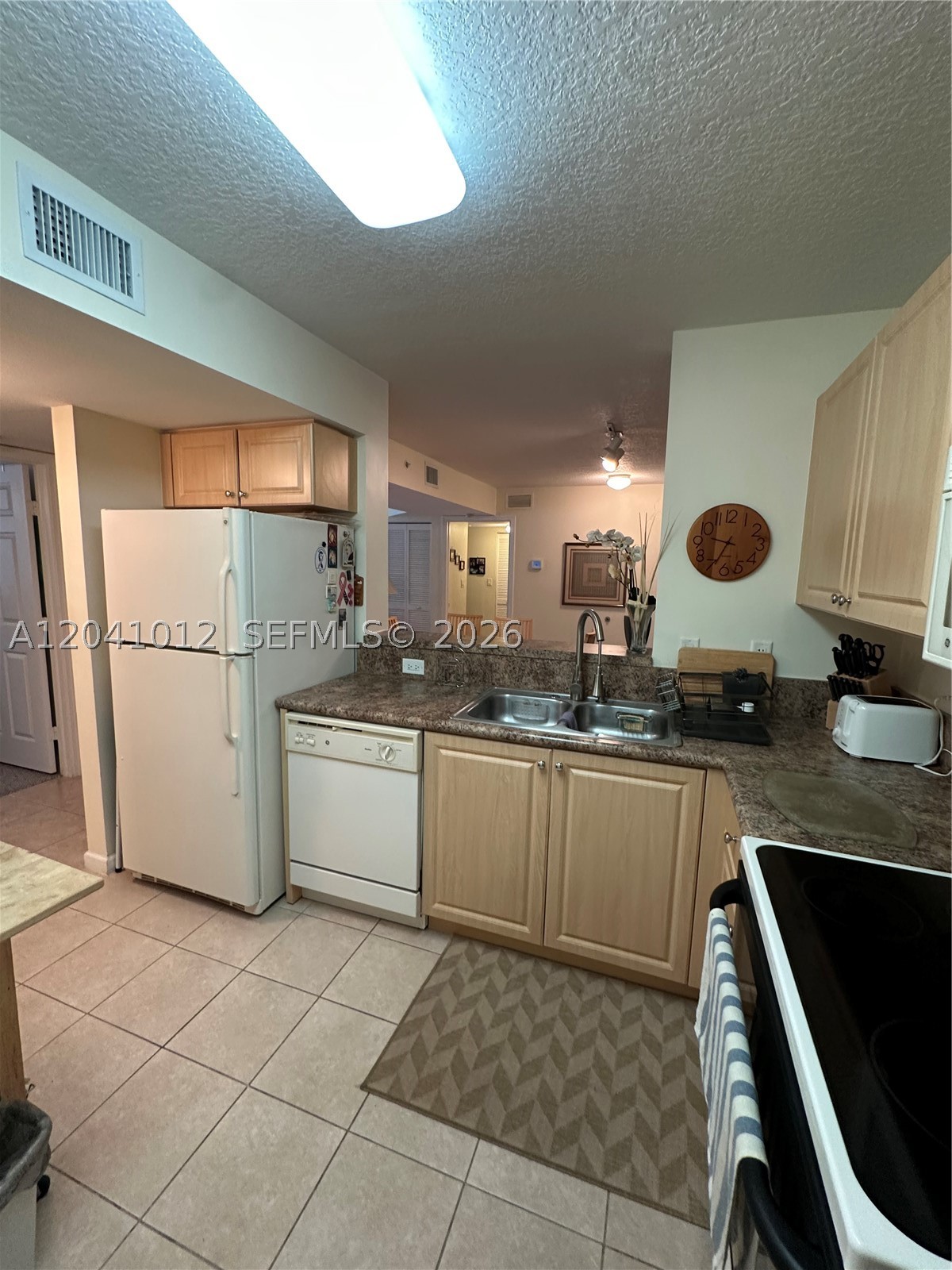 619 E Sheridan St #105, Dania Beach FL 33004