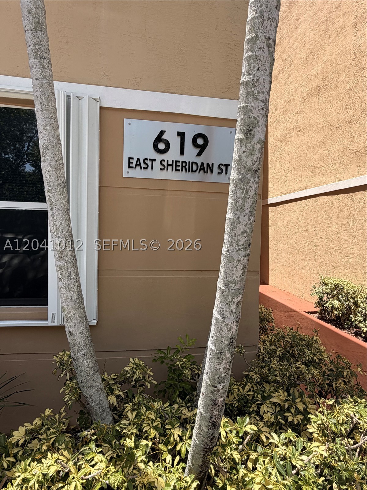 619 E Sheridan St #105, Dania Beach FL 33004