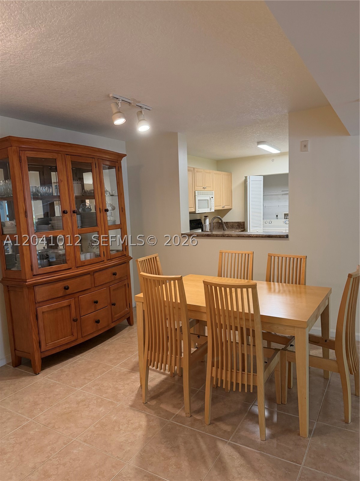 619 E Sheridan St #105, Dania Beach FL 33004