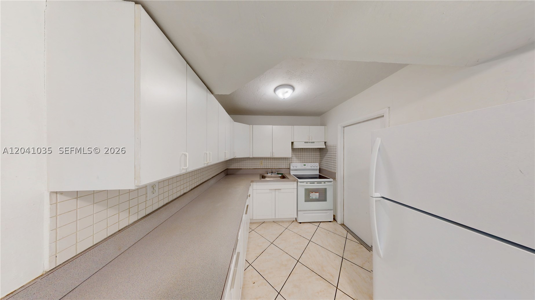 6811 SW 16th St, Miami FL 33155