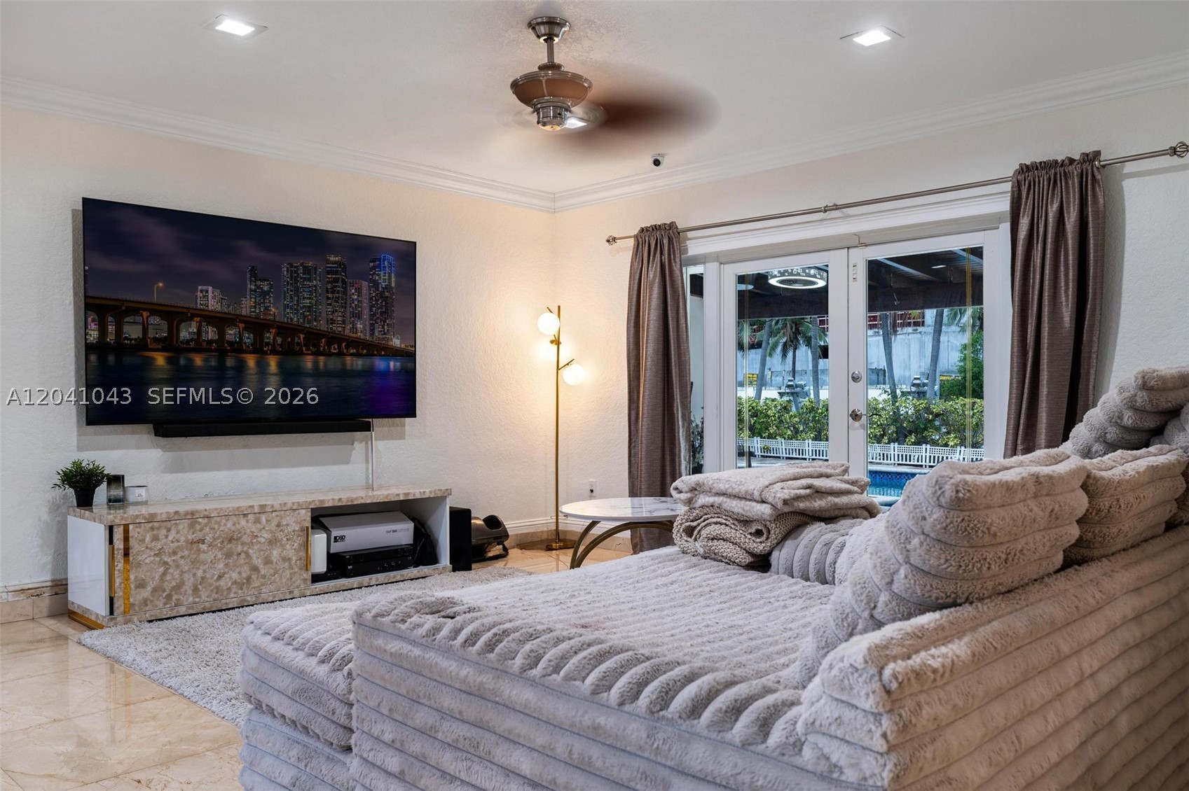 3220 NE 164th St, North Miami Beach FL 33160