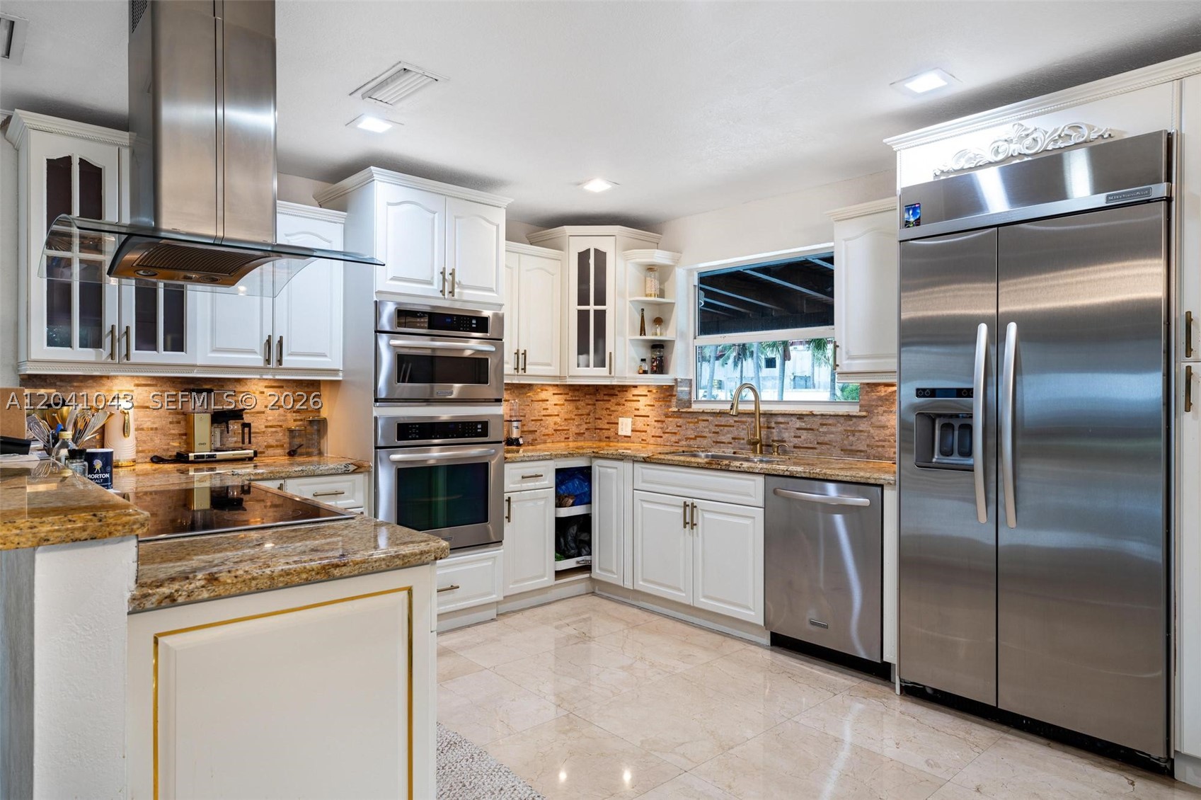 3220 NE 164th St, North Miami Beach FL 33160