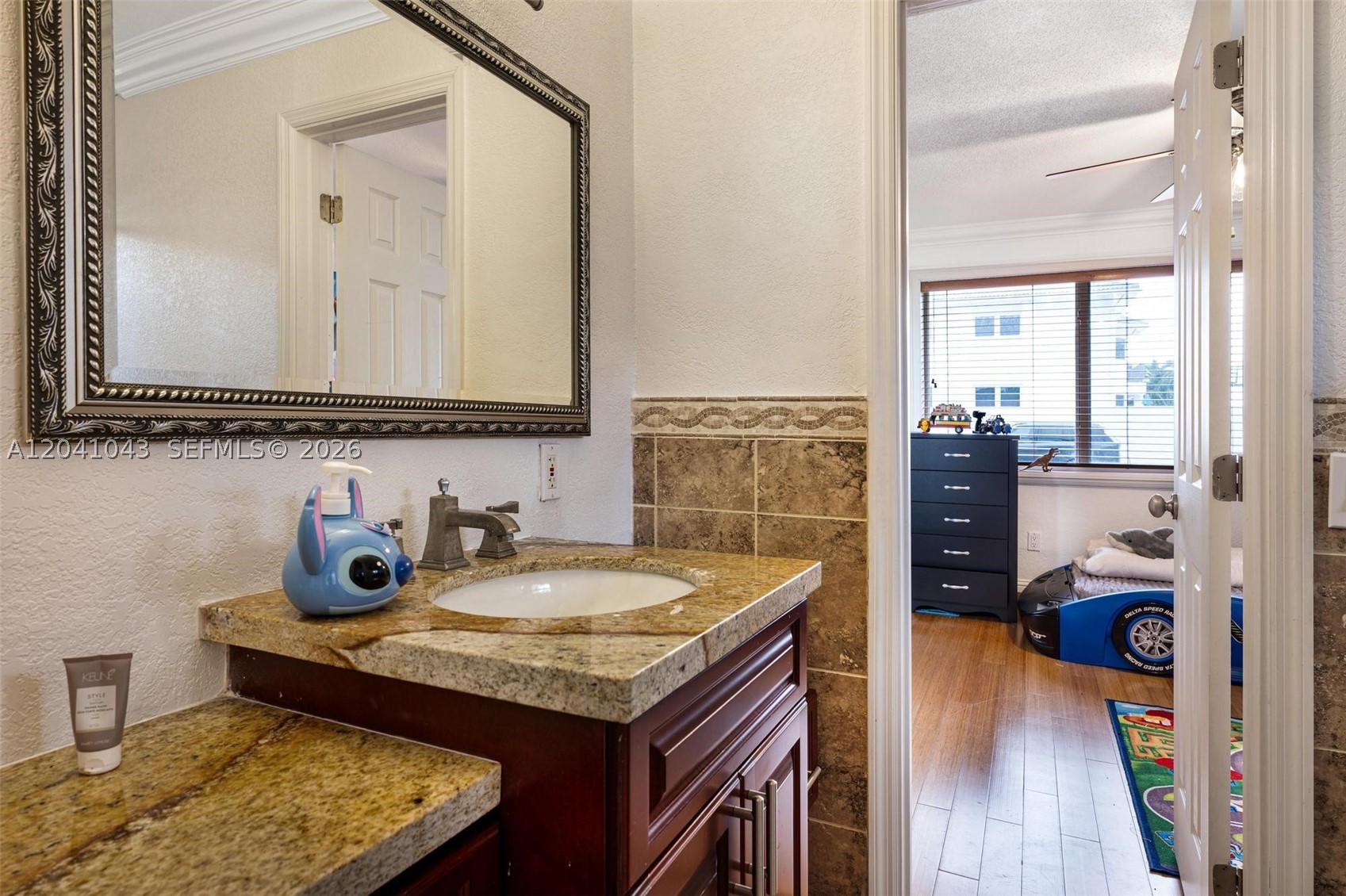 3220 NE 164th St, North Miami Beach FL 33160