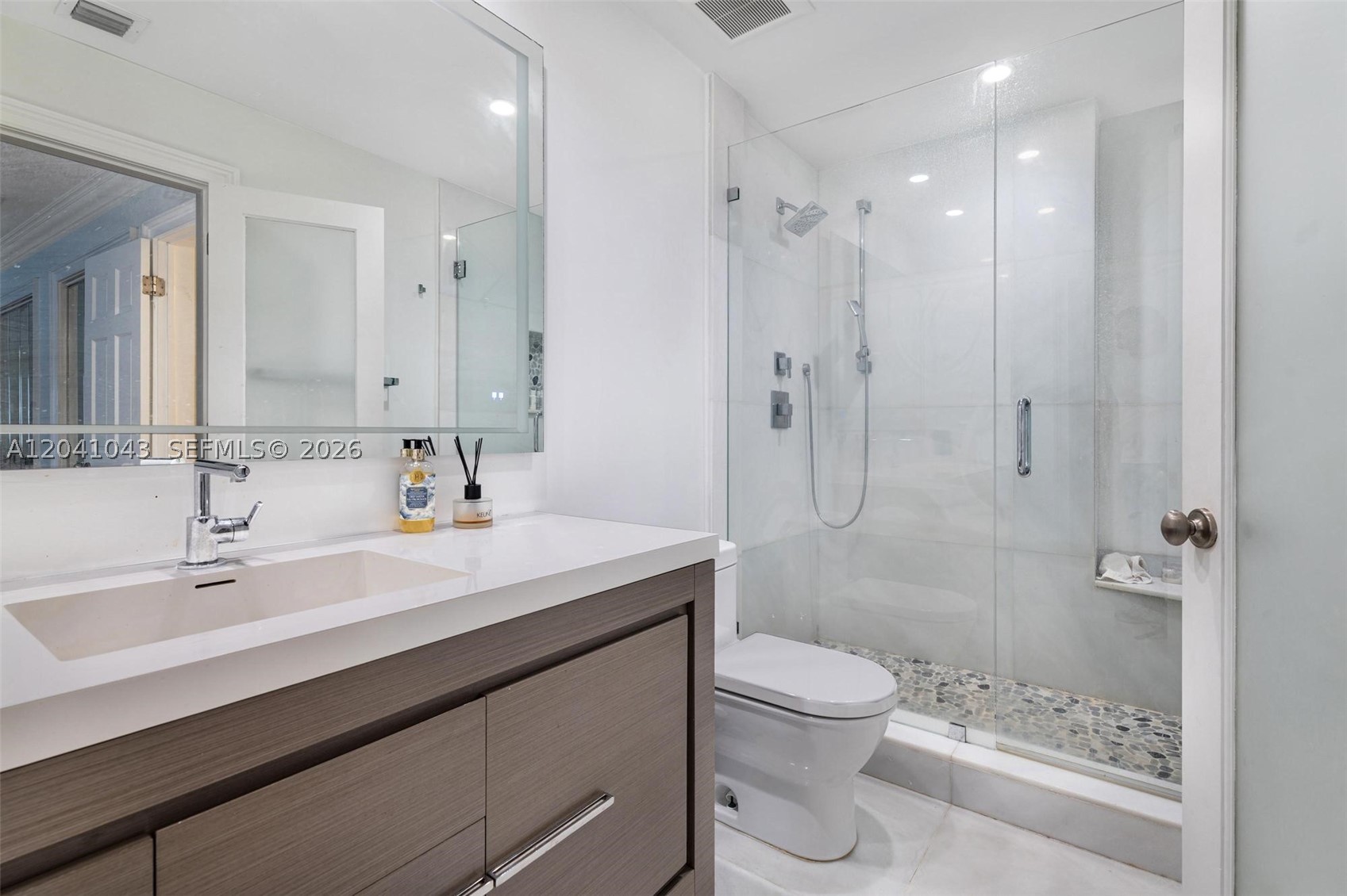 3220 NE 164th St, North Miami Beach FL 33160