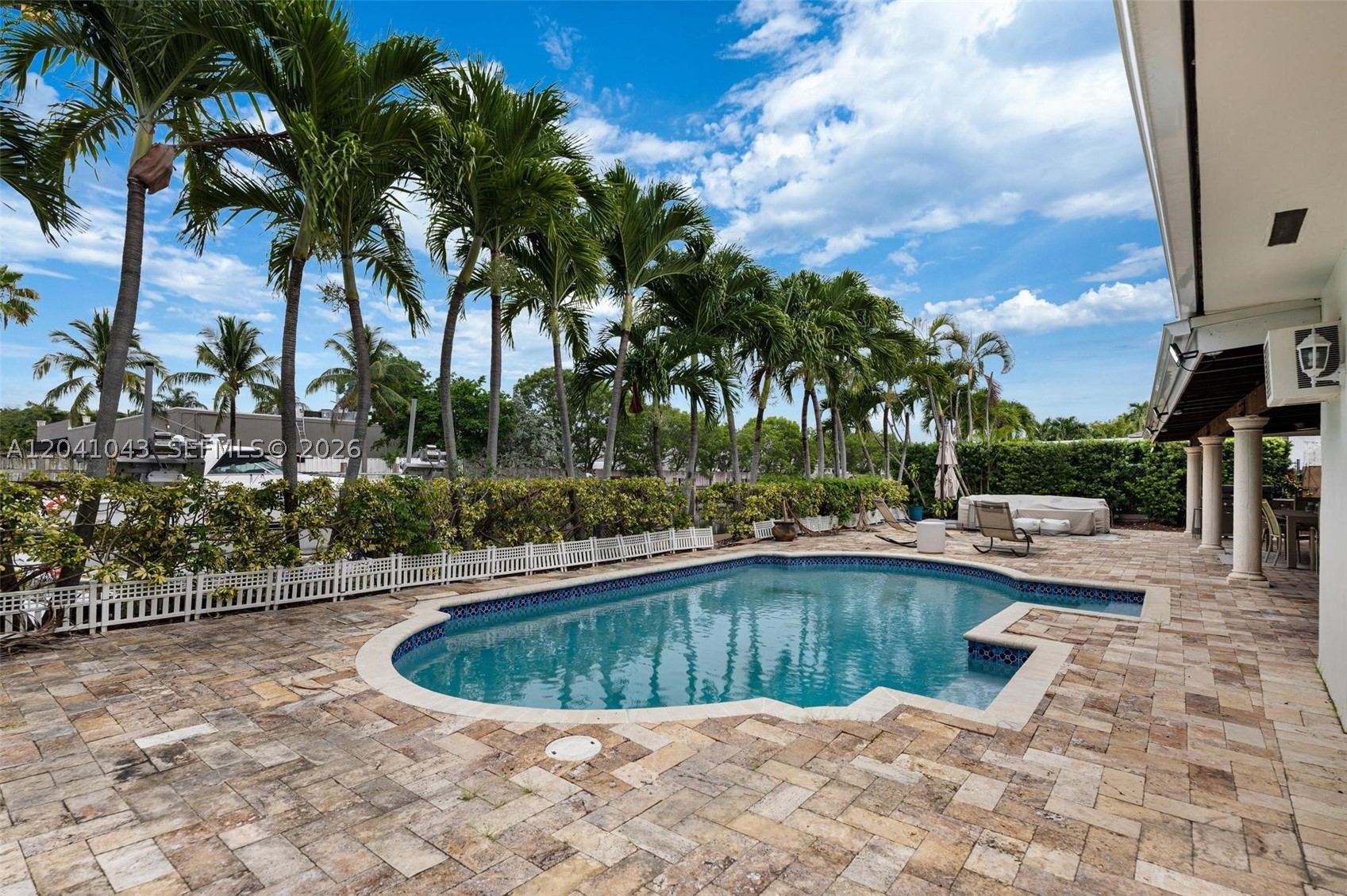 3220 NE 164th St, North Miami Beach FL 33160