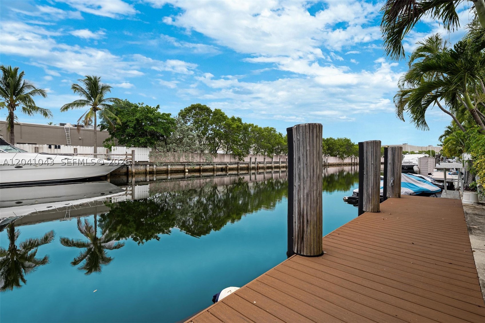 3220 NE 164th St, North Miami Beach FL 33160