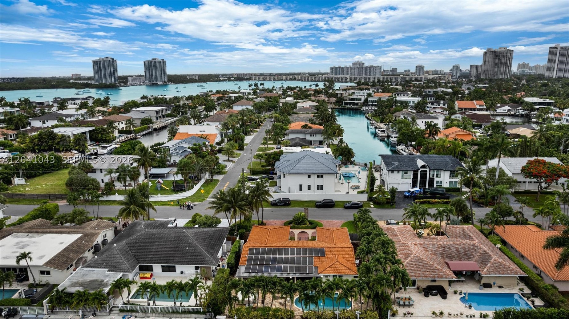 3220 NE 164th St, North Miami Beach FL 33160