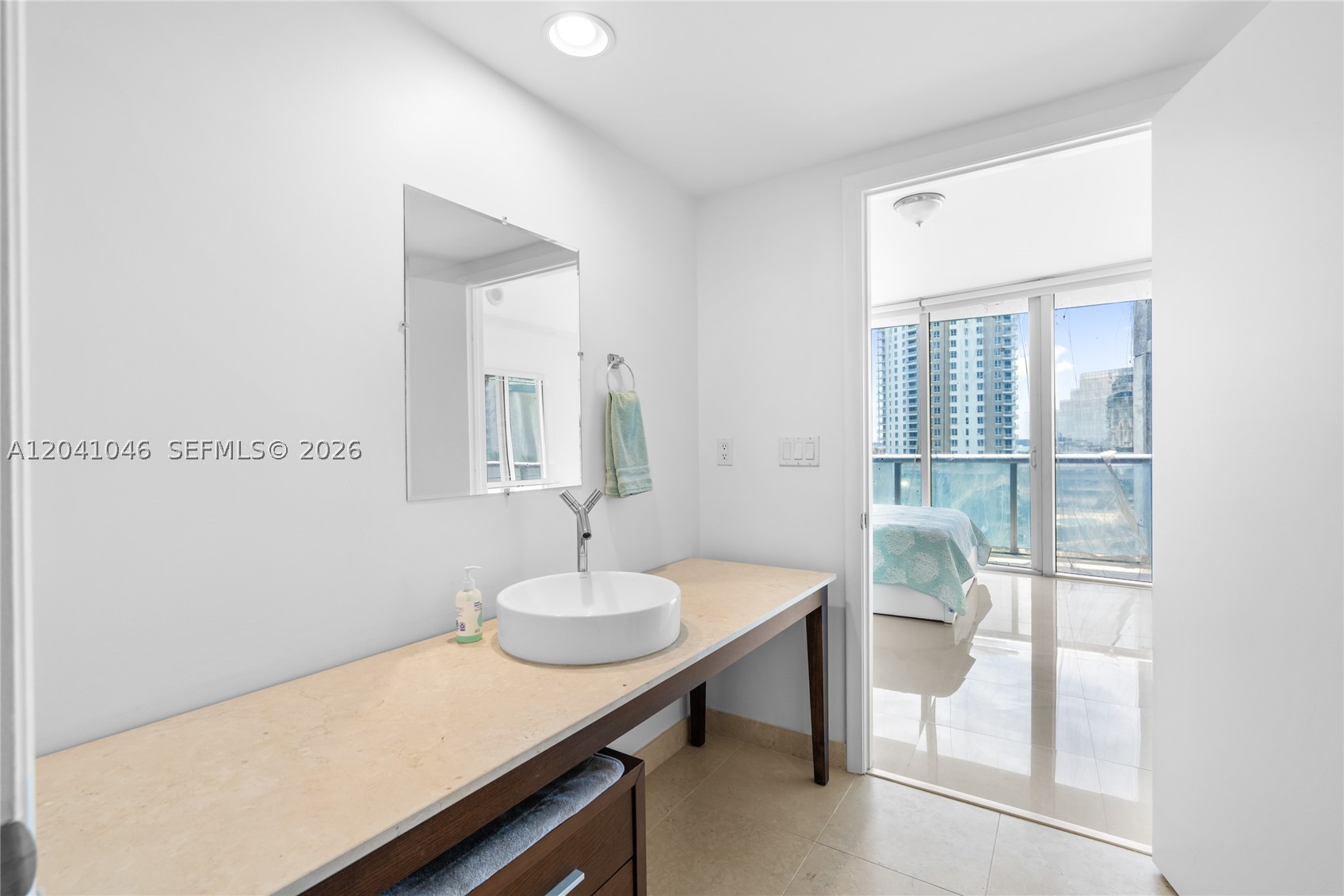 495 Brickell Ave #BAY807, Miami FL 33131